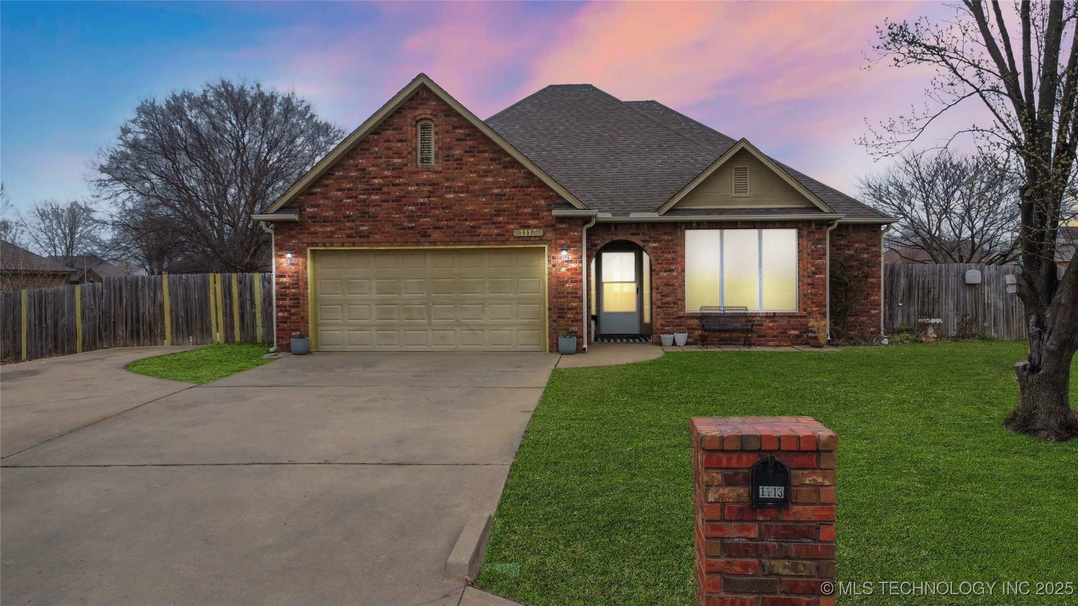 1113 S Quail Creek Lane Property Photo