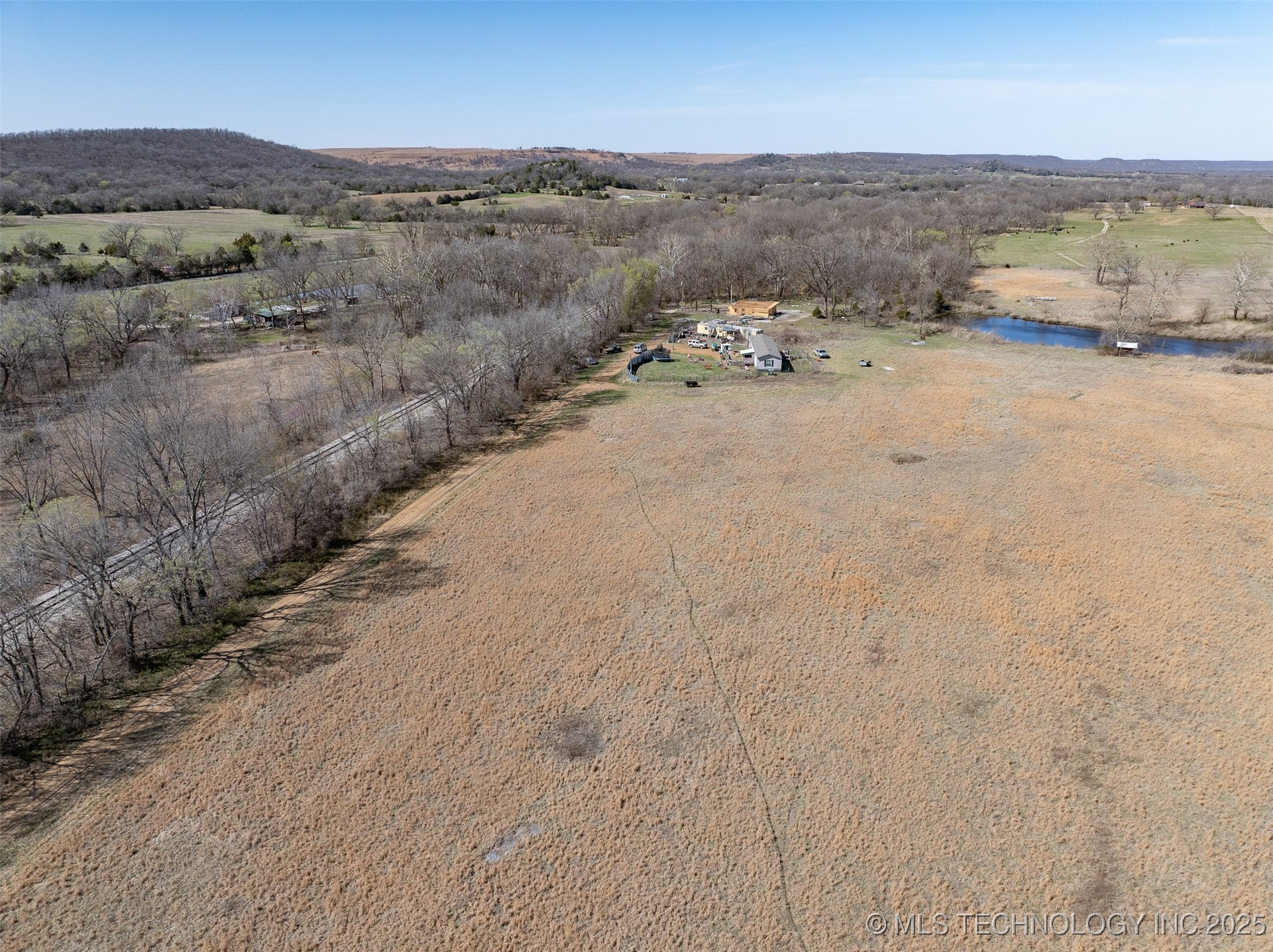 394208 W 2800 Road Property Photo 4