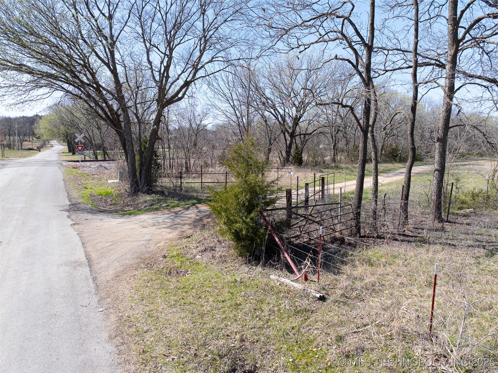 394208 W 2800 Road Property Photo 12