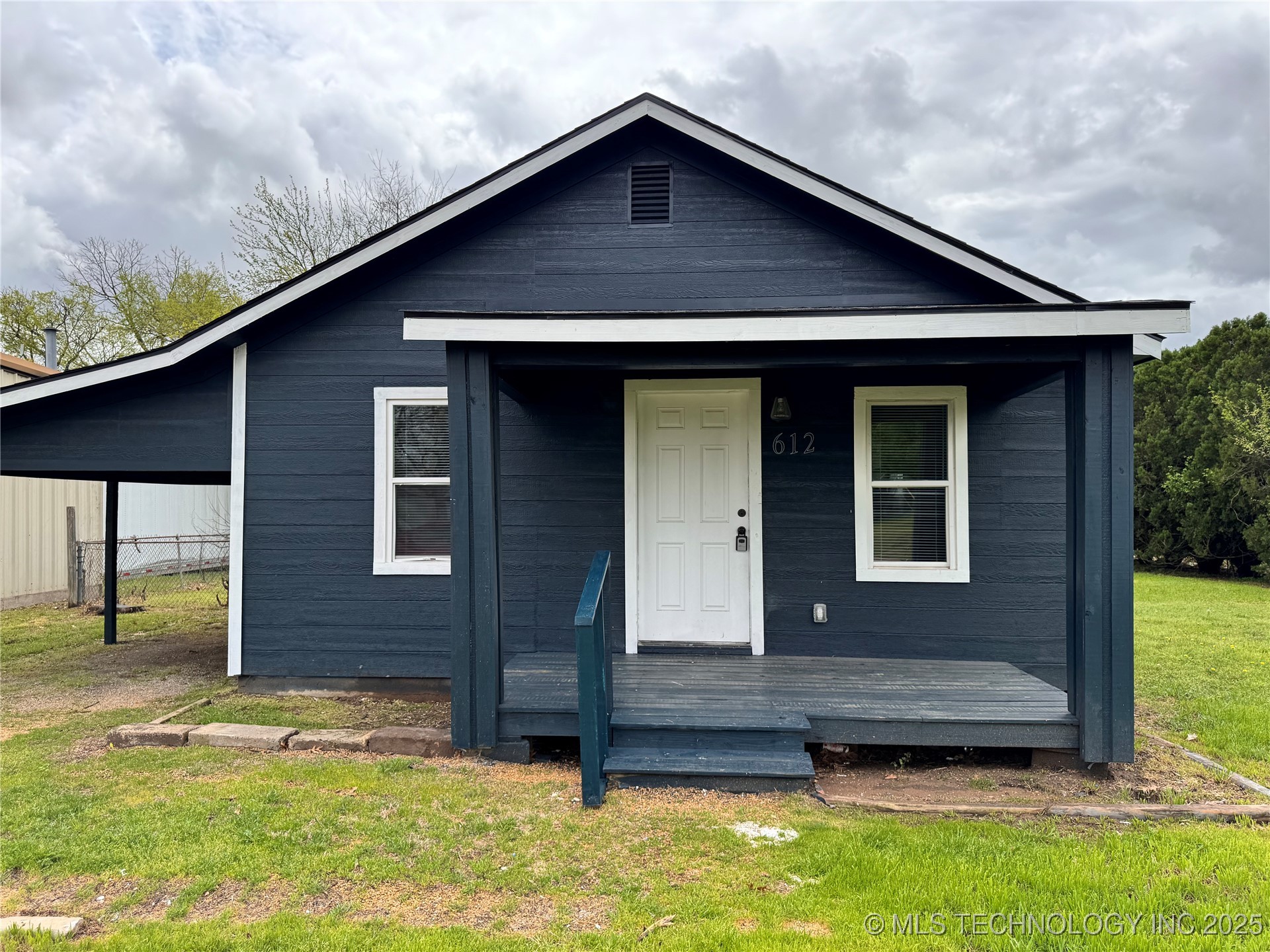 612 Moore Sw Property Photo