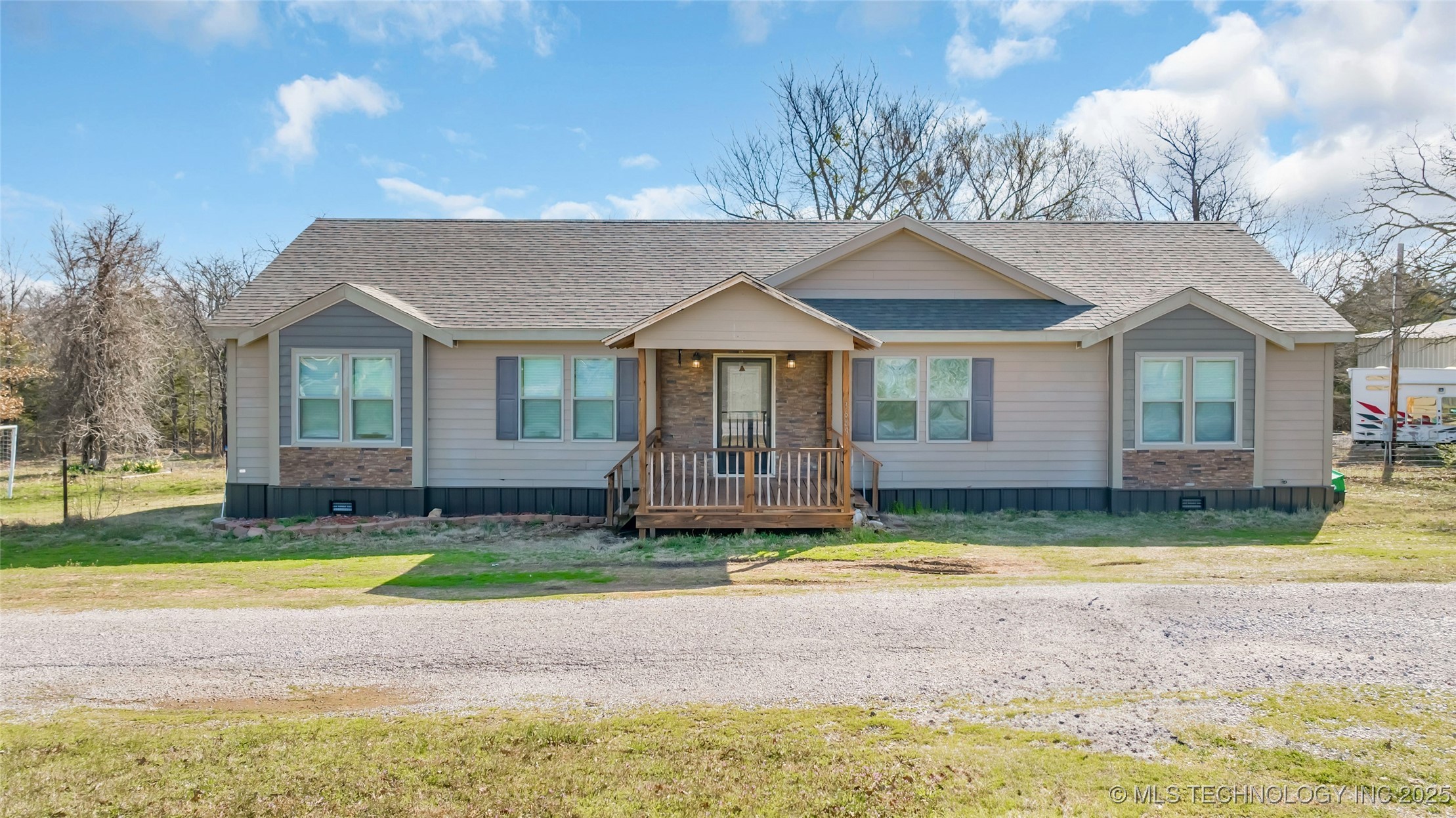 3689 Meadowlark Property Photo
