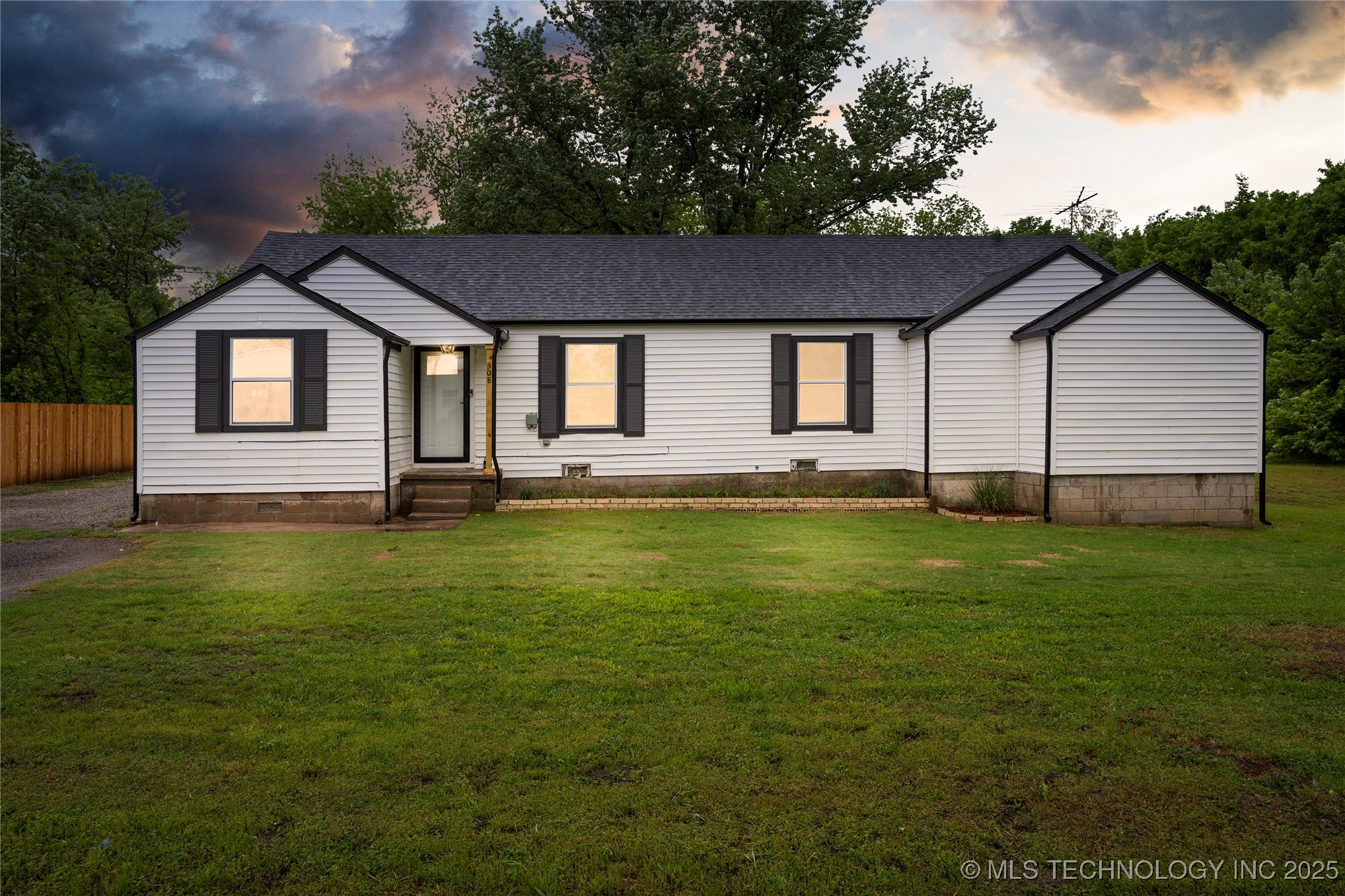 308 Stout Avenue Property Photo