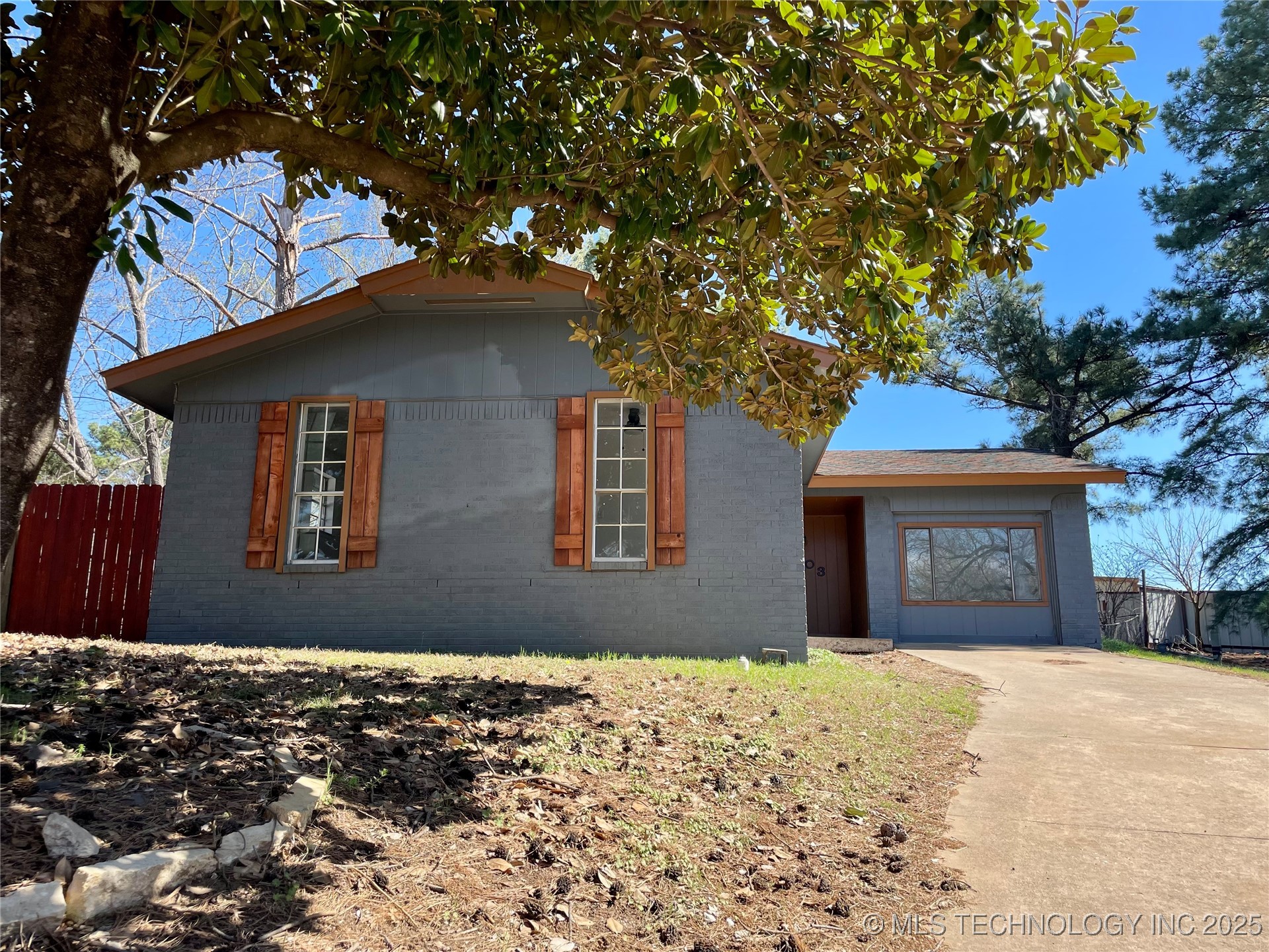 1003 Four Seasons Property Photo