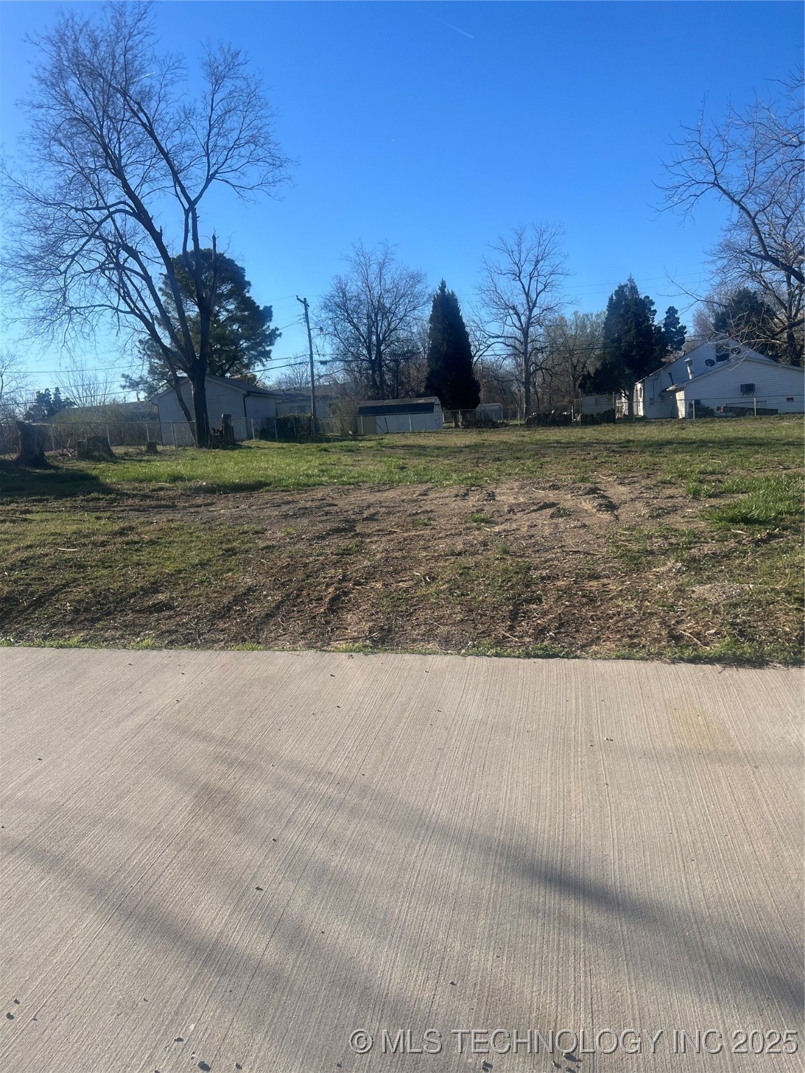3720 E King Place Property Photo 5