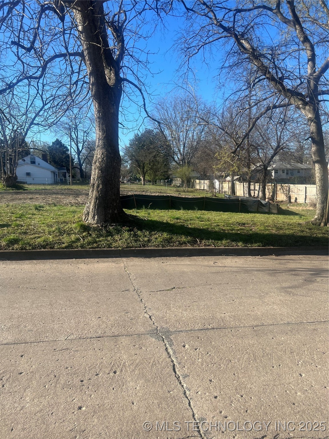 3720 E King Place Property Photo 9