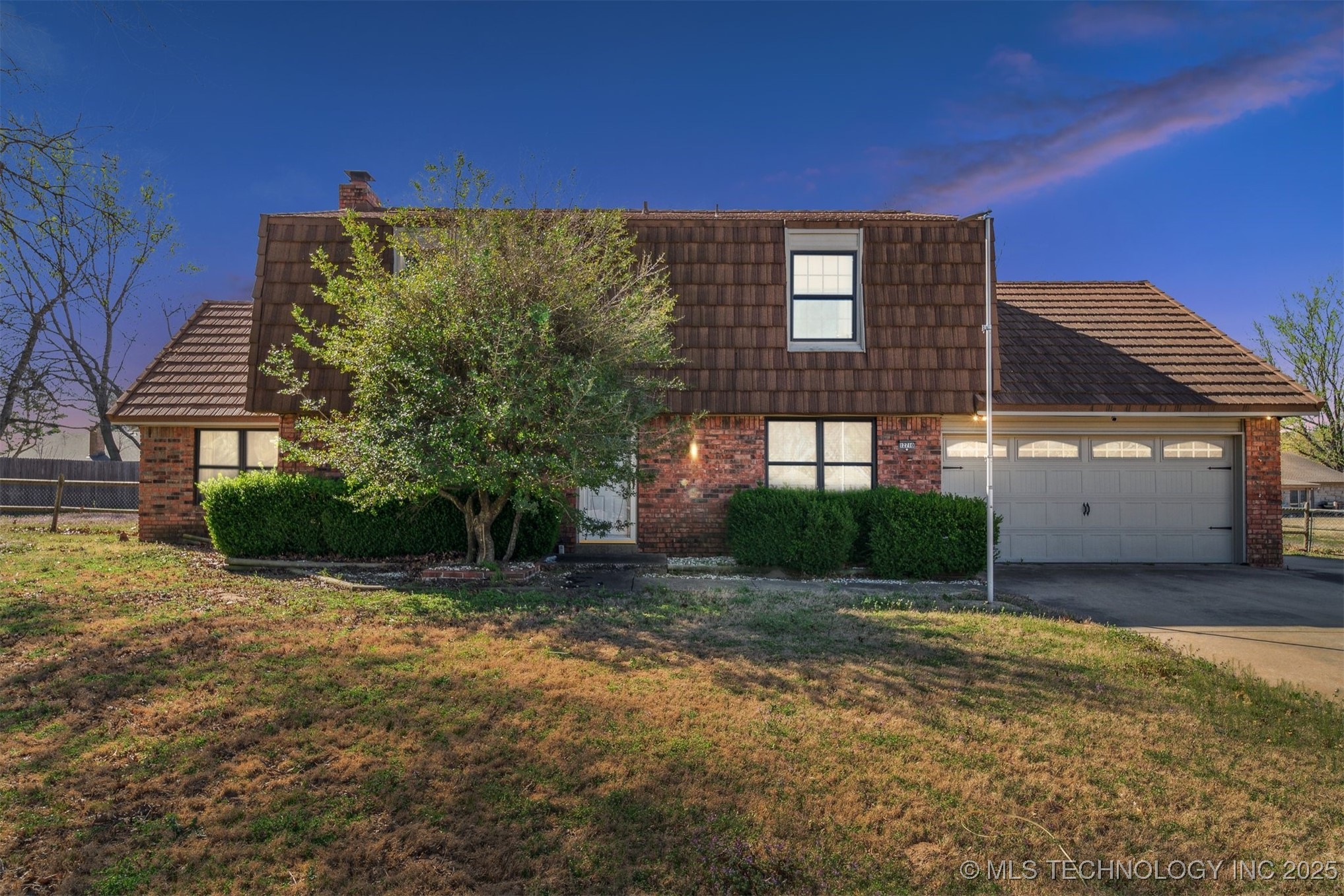 2511090 Property Photo 1