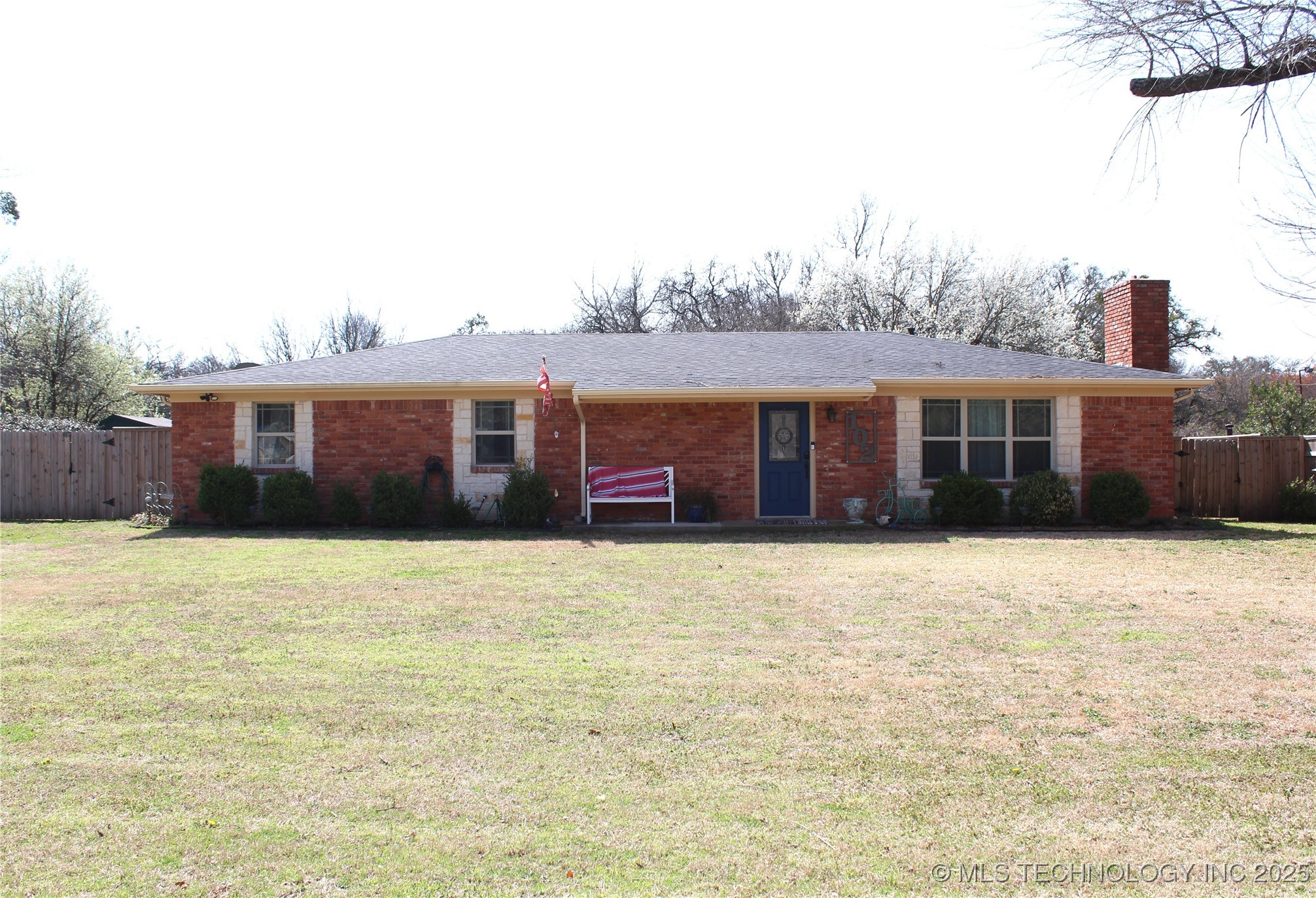 102 1st Street Property Photo
