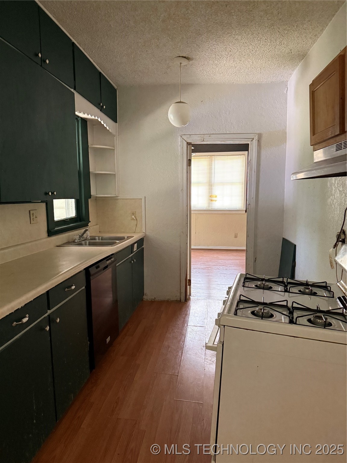 608 S 30th Street Property Photo 3