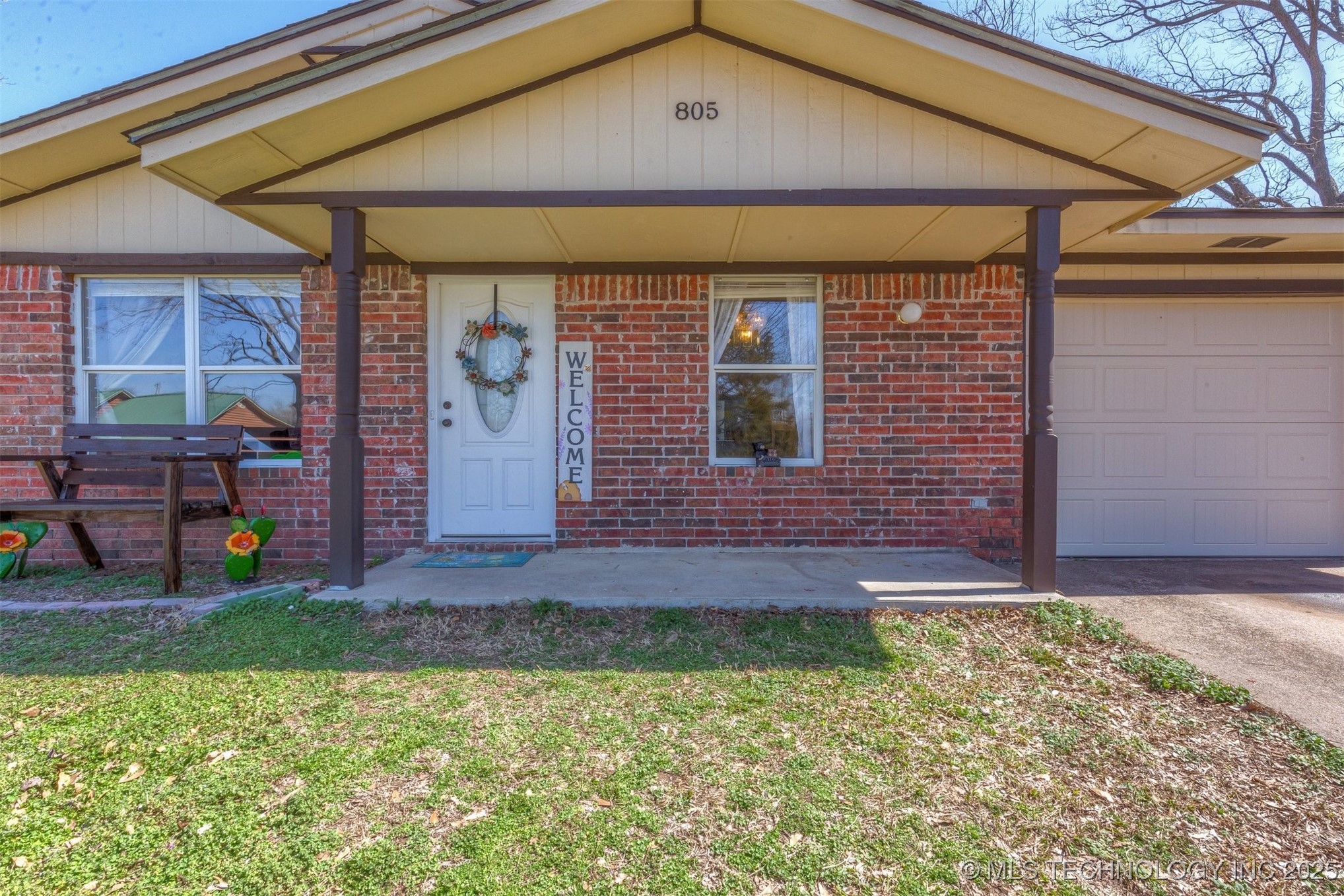 805 N Sherman Avenue Property Photo