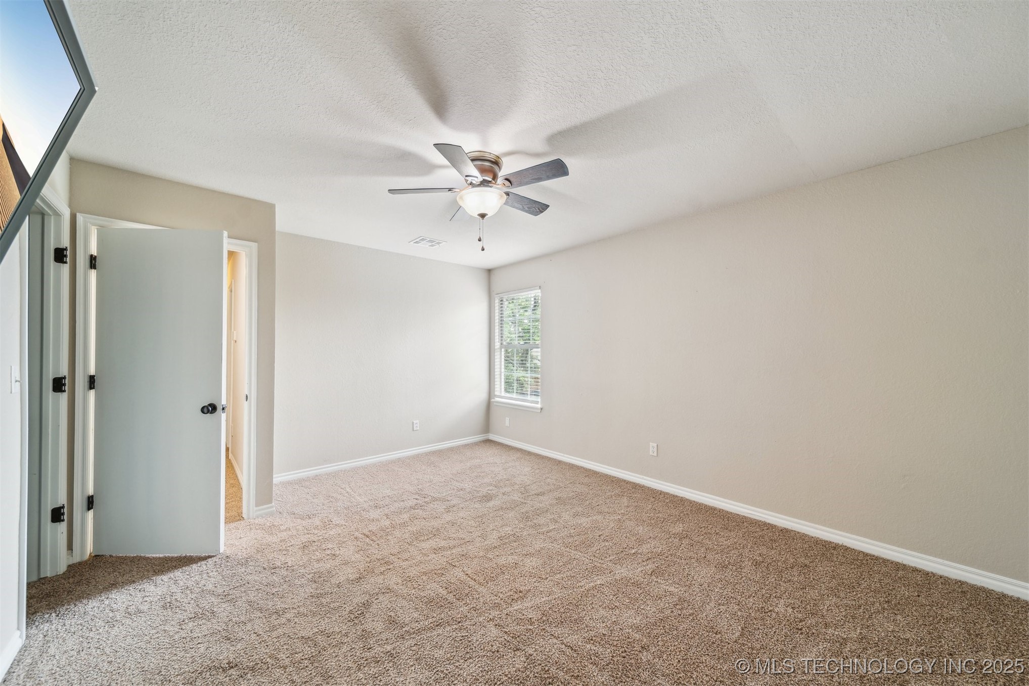 7610 N 127th East Avenue Property Photo 21