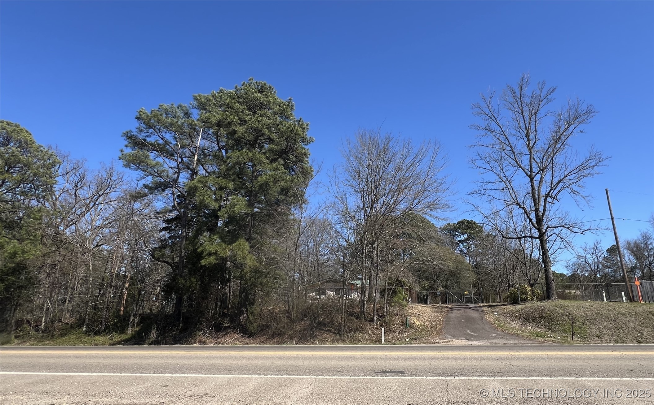 1822 N Us Hwy 259 Property Photo