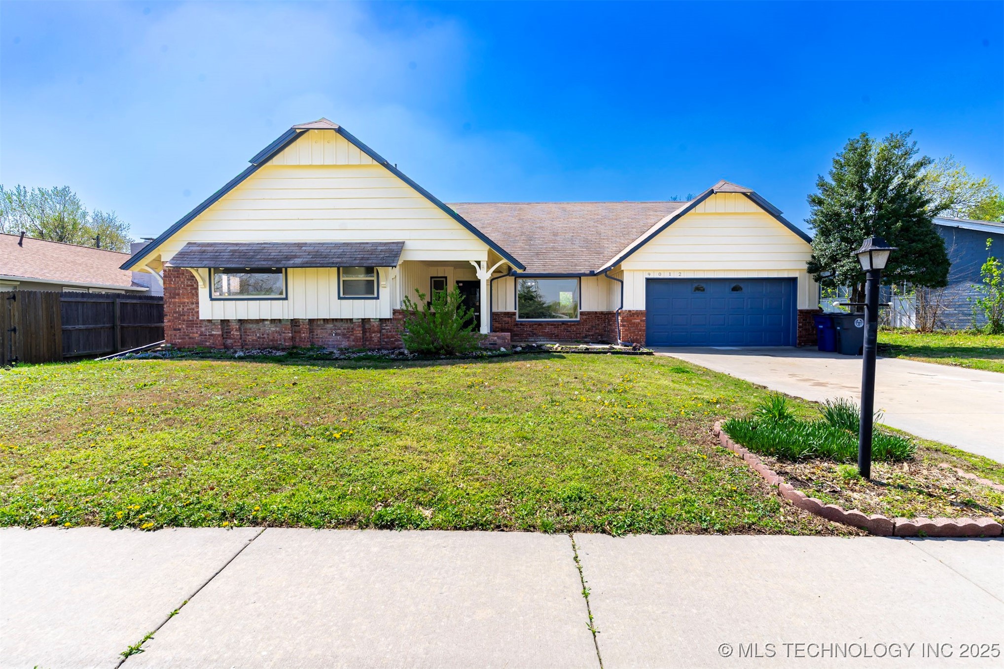 9012 E 37th Street Property Photo