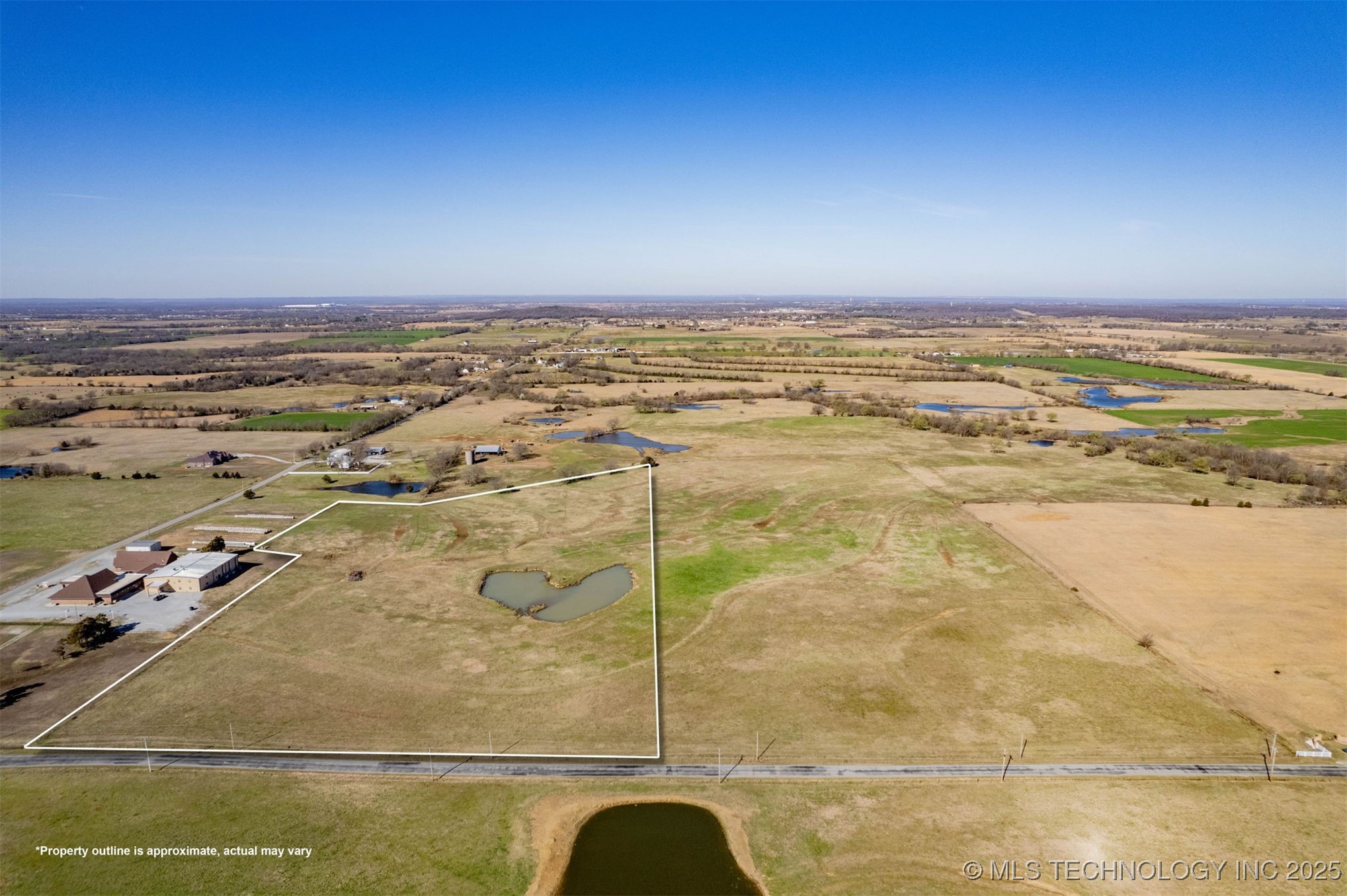 31304 S 4250 Road Property Photo