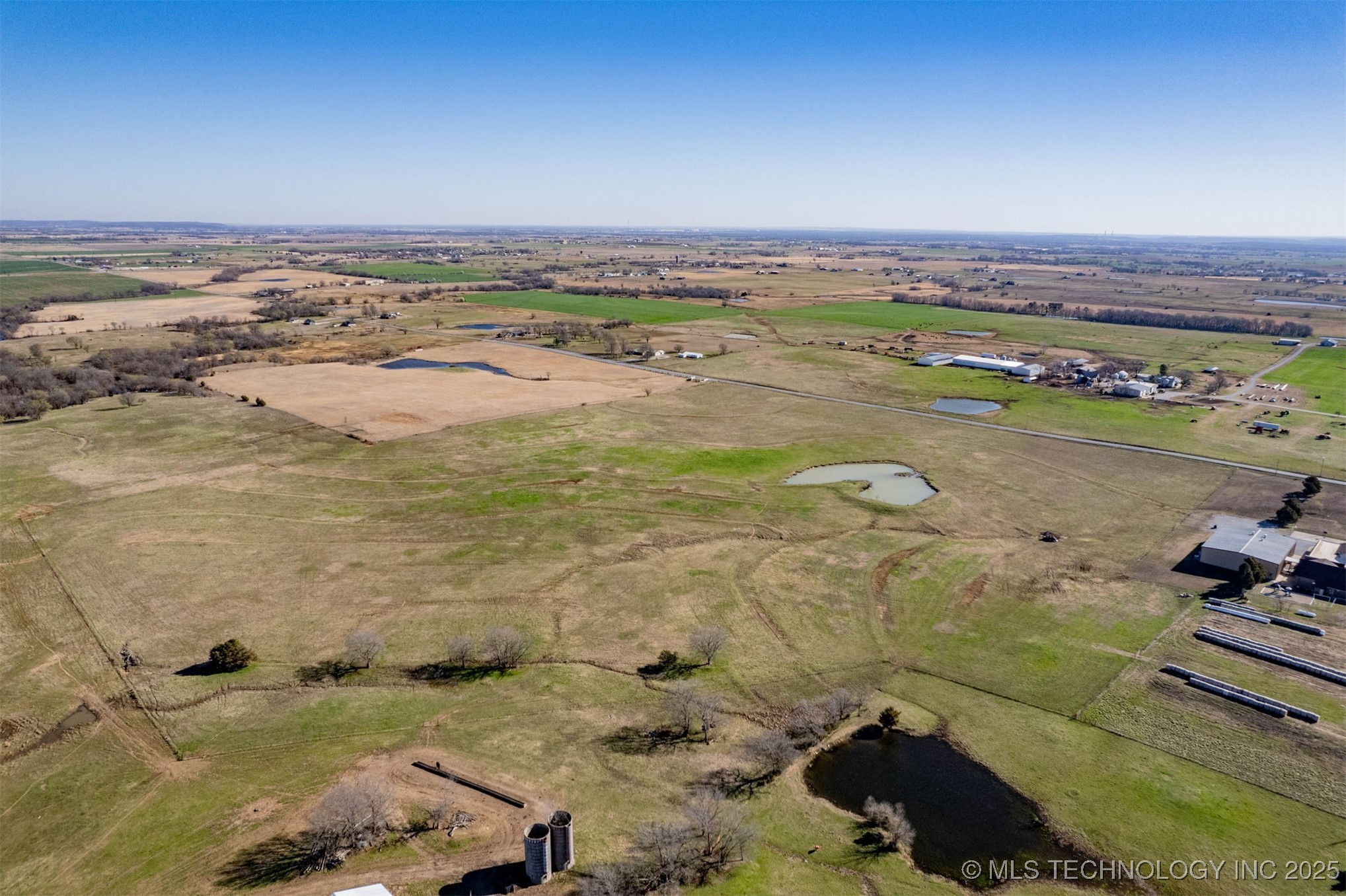 31304 S 4250 Road Property Photo 5