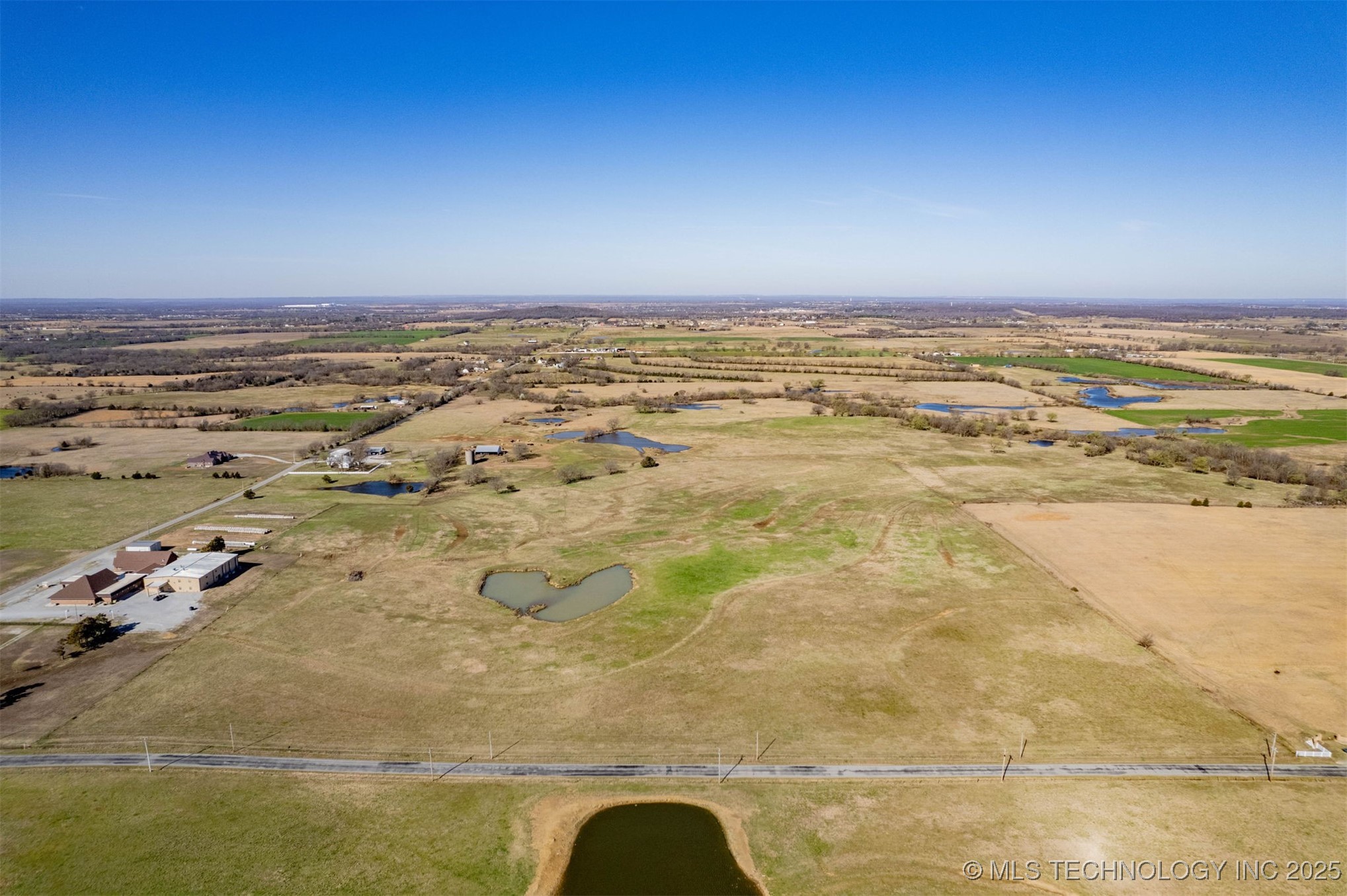 31304 S 4250 Road Property Photo 9