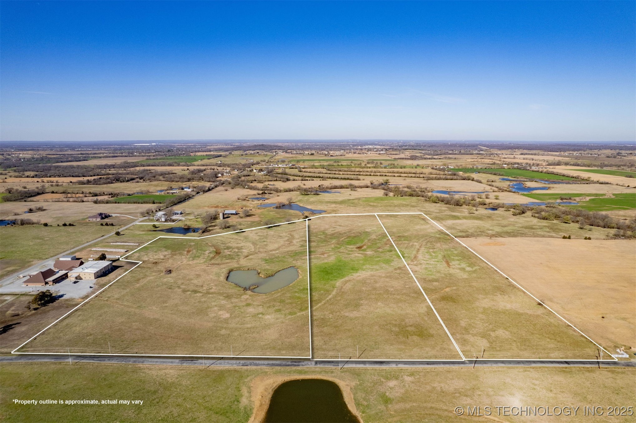31304 S 4250 Road Property Photo 11