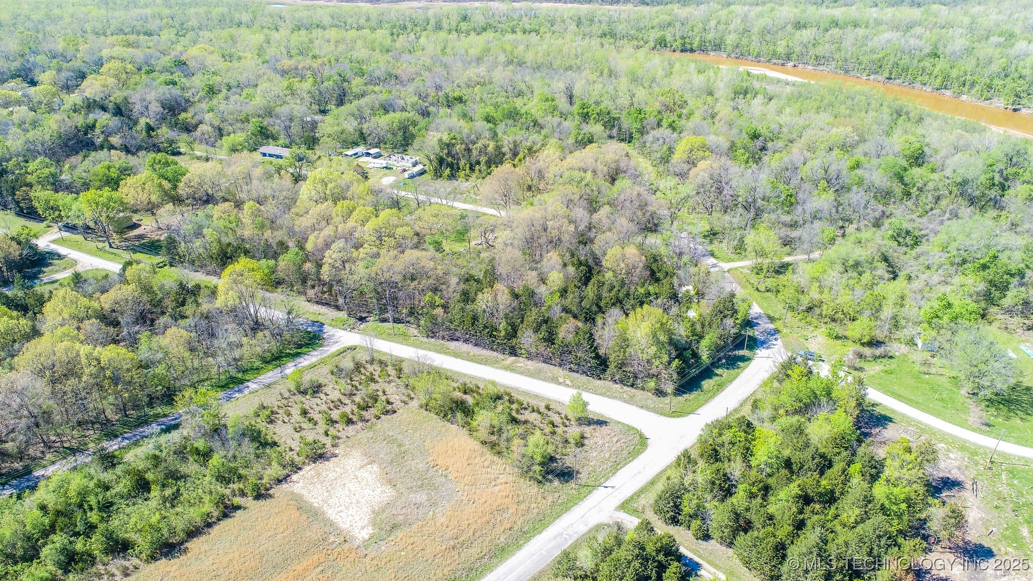 107 E Lakeshore Drive Property Photo