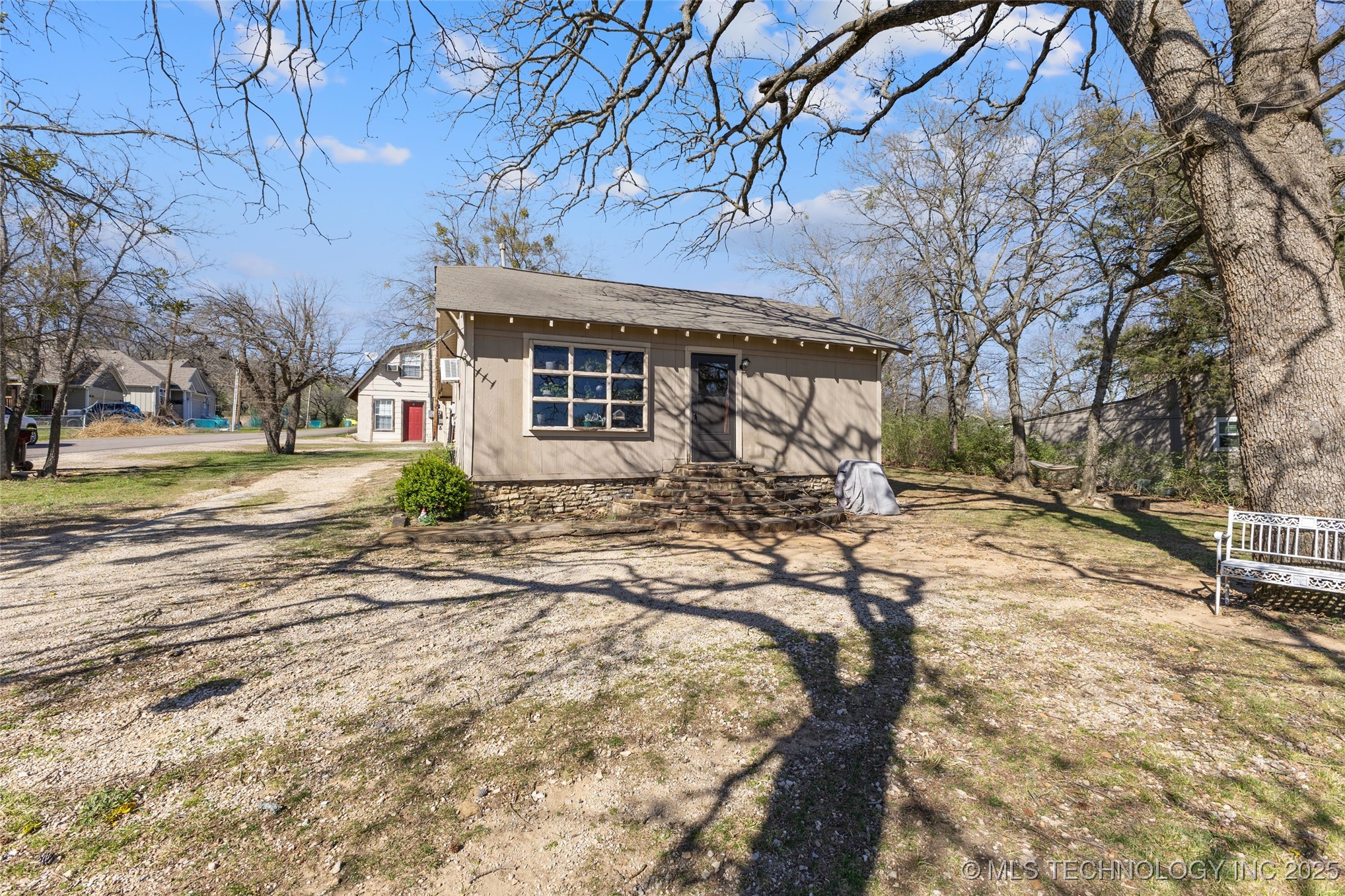 814 S Highland Property Photo