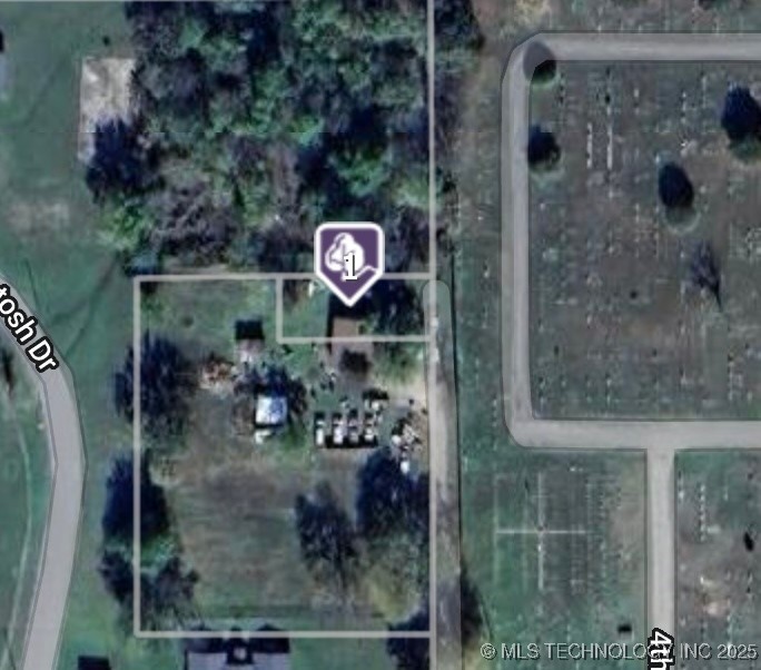 Mcintosh Drive Property Photo