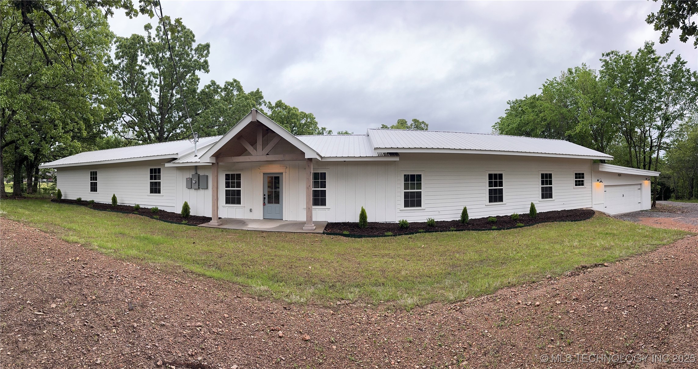 17022 S 579 Road Property Photo