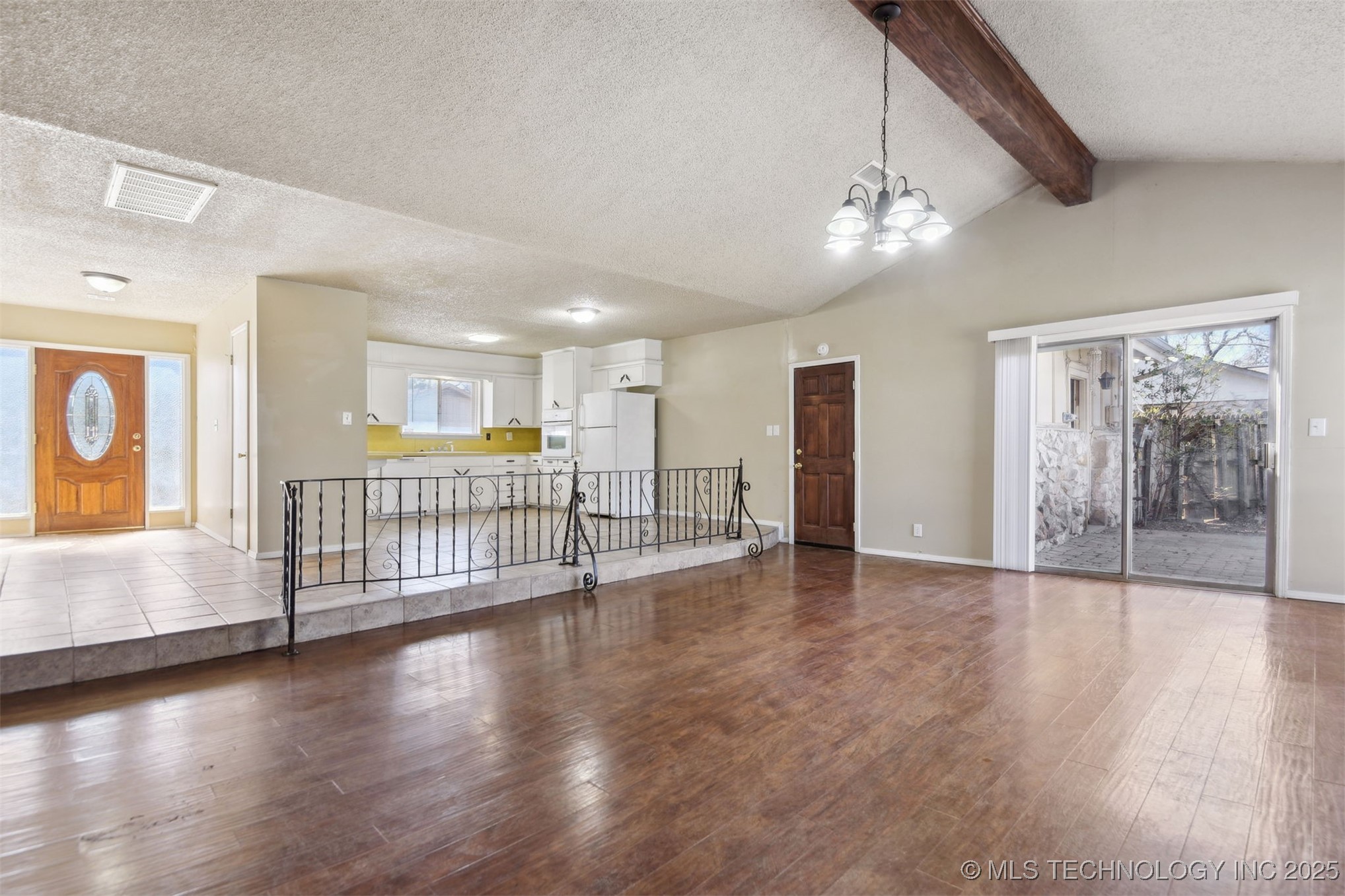 2107 E 52nd Place Property Photo 6