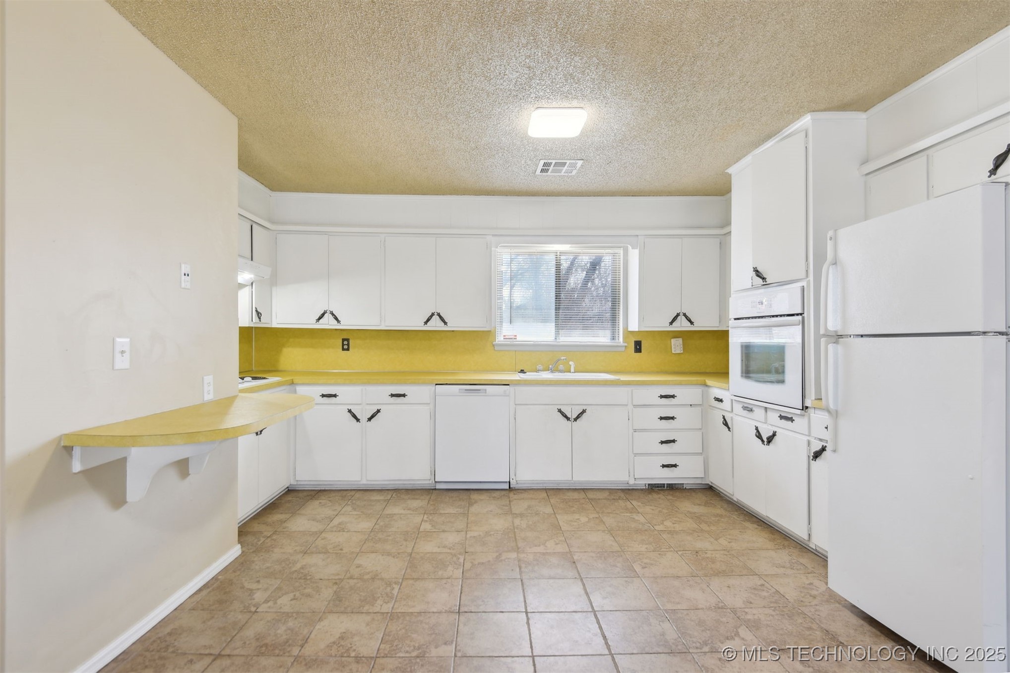 2107 E 52nd Place Property Photo 10