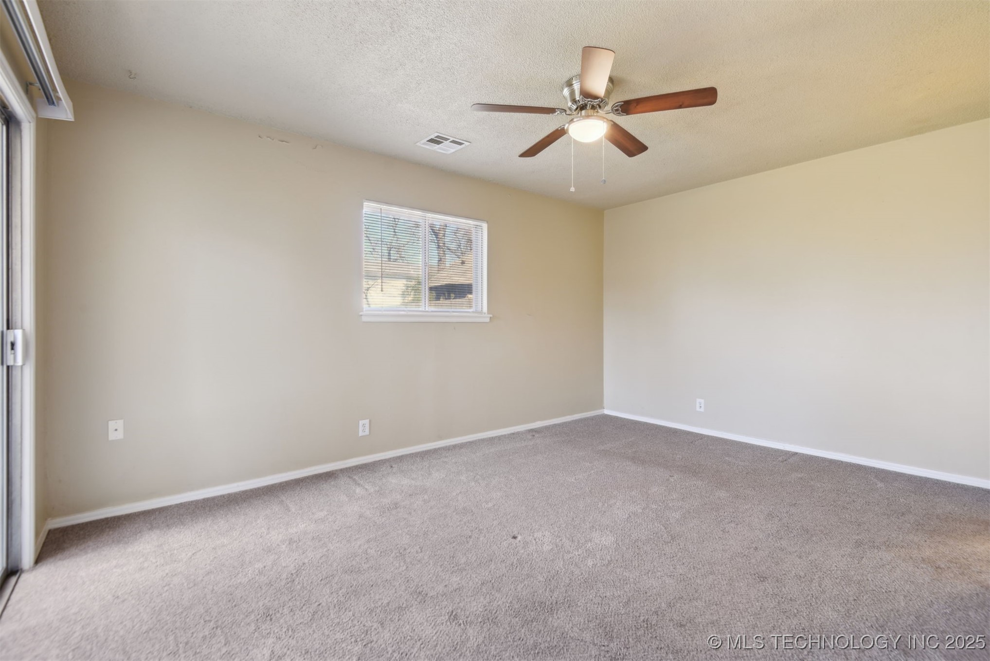 2107 E 52nd Place Property Photo 13