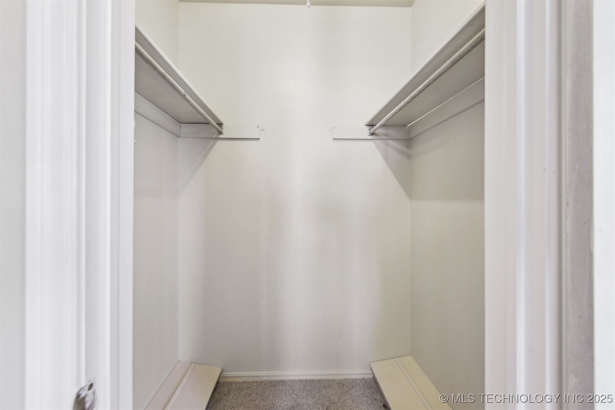 2107 E 52nd Place Property Photo 16