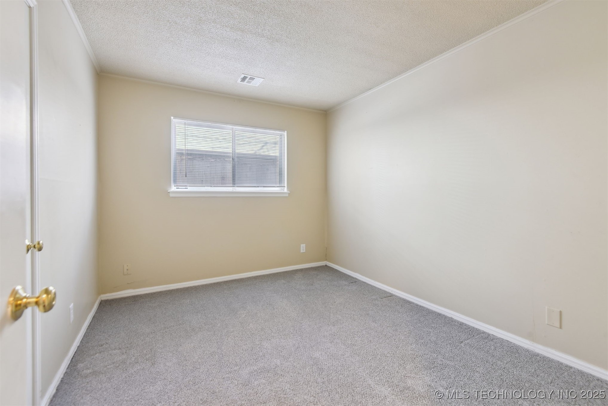 2107 E 52nd Place Property Photo 18