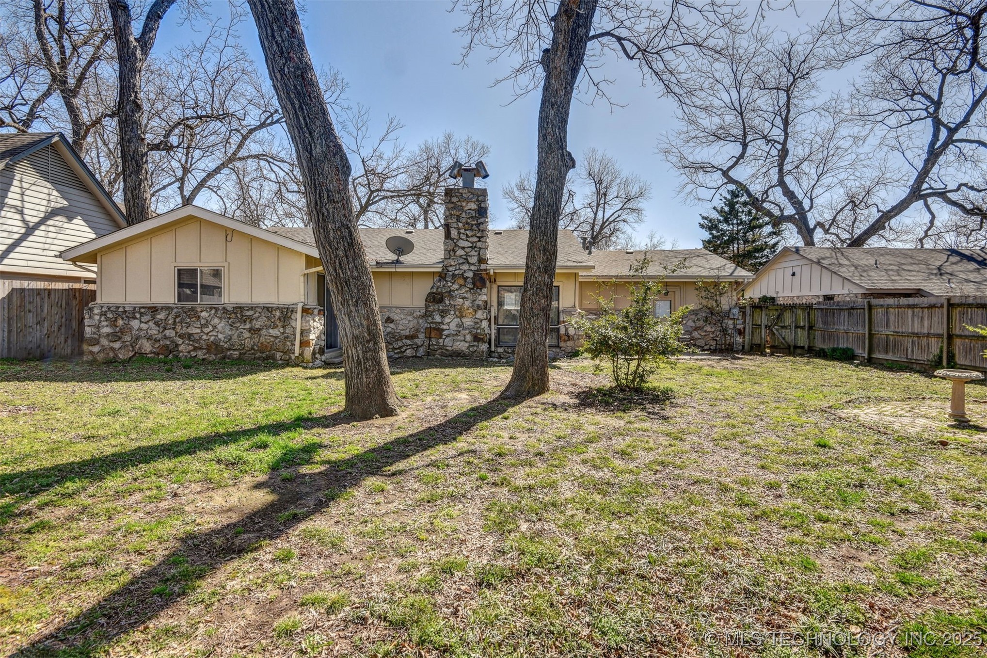 2107 E 52nd Place Property Photo 23