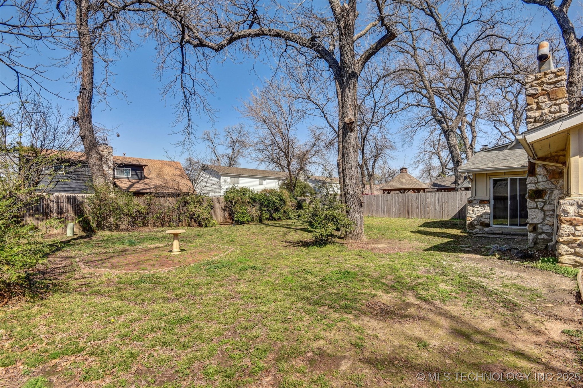 2107 E 52nd Place Property Photo 25