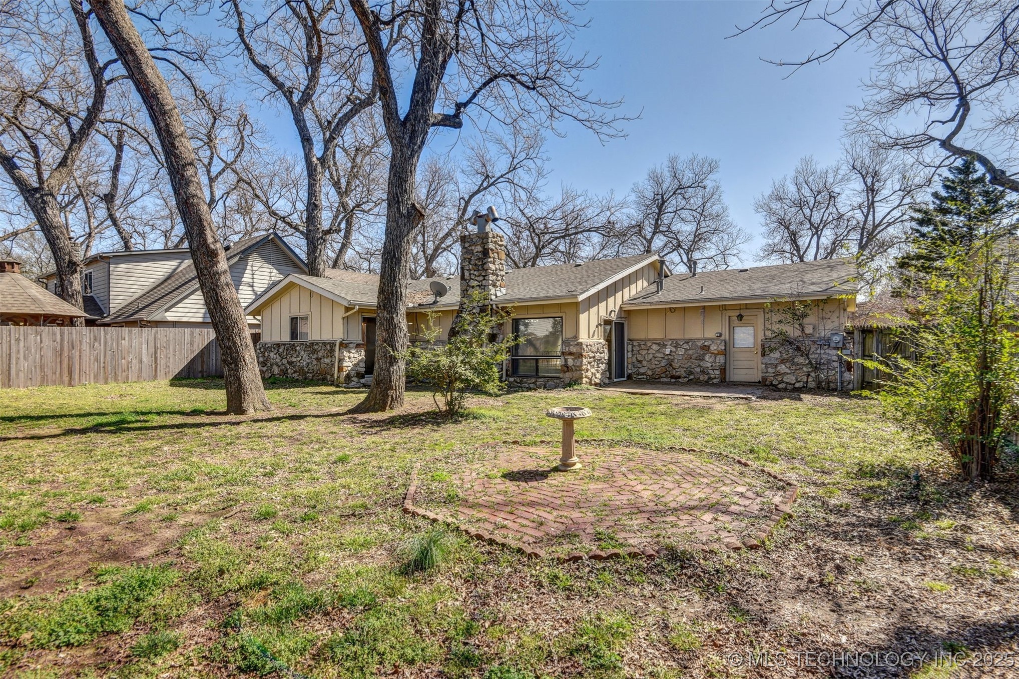 2107 E 52nd Place Property Photo 26