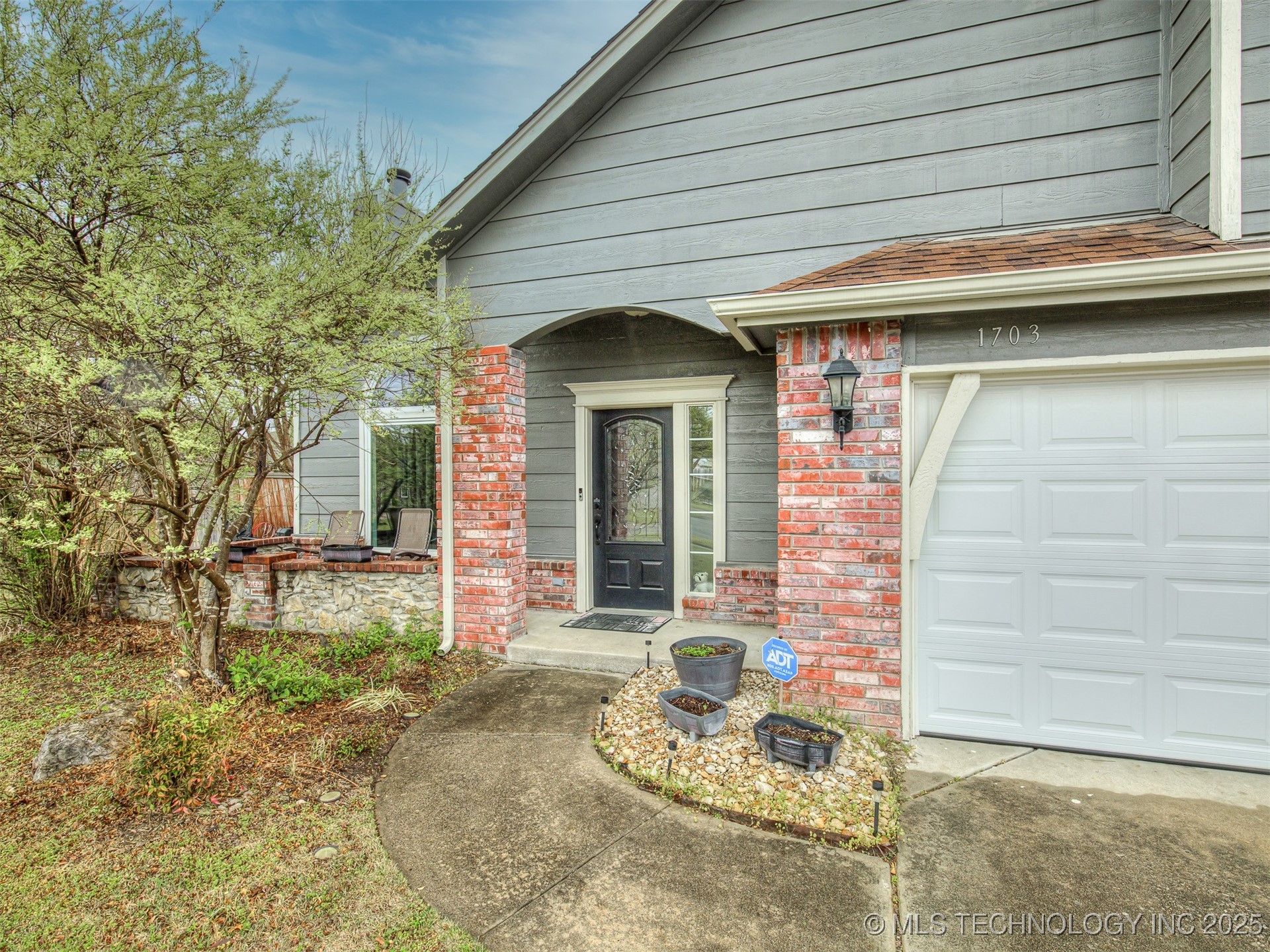 1703 W El Paso Place Property Photo 1