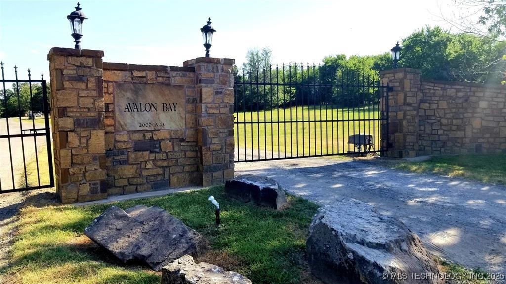 Avalon Bay Real Estate Listings Main Image