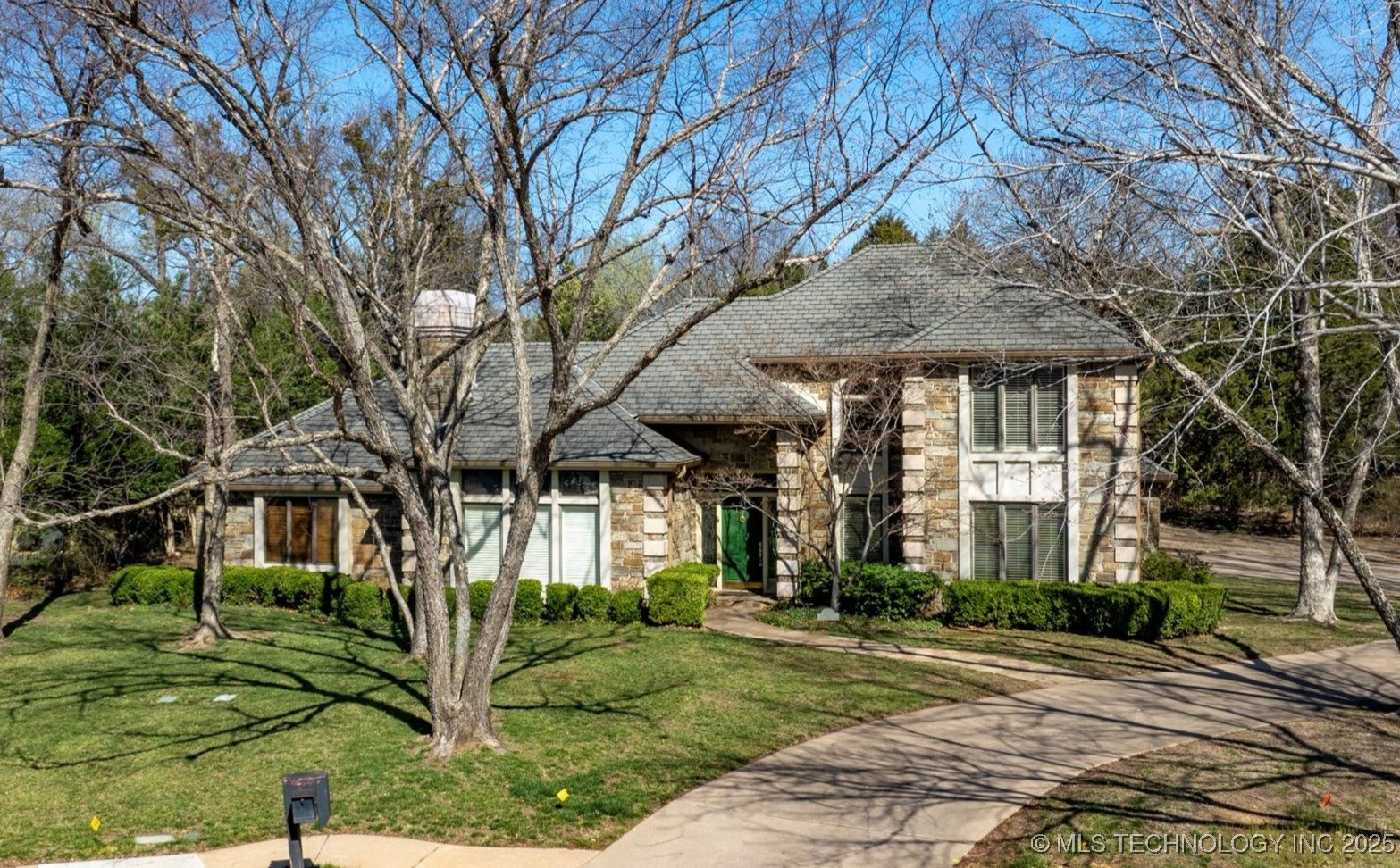 2407 Kyle Court Property Photo