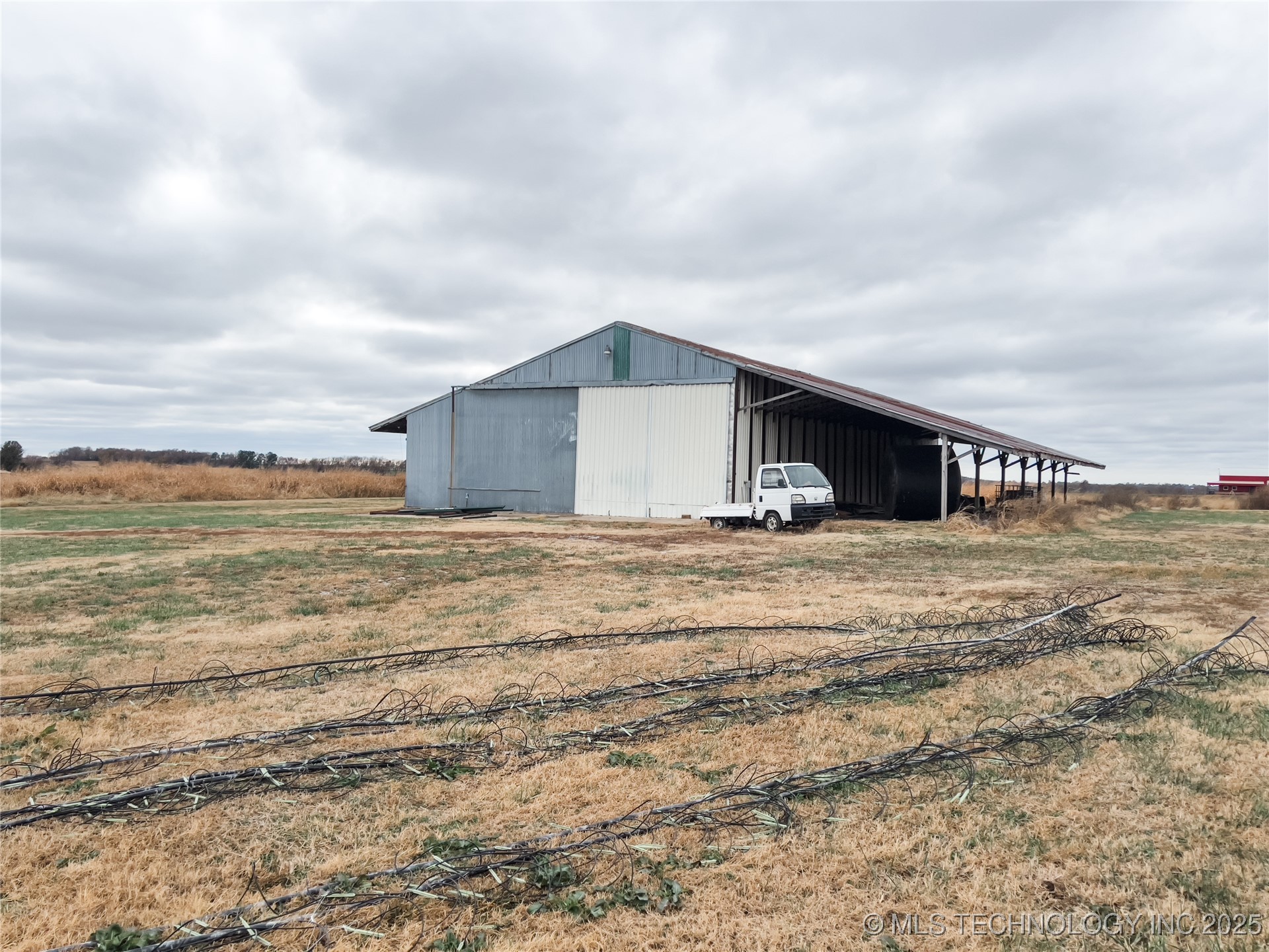 10190 S 426 Road Property Photo 3