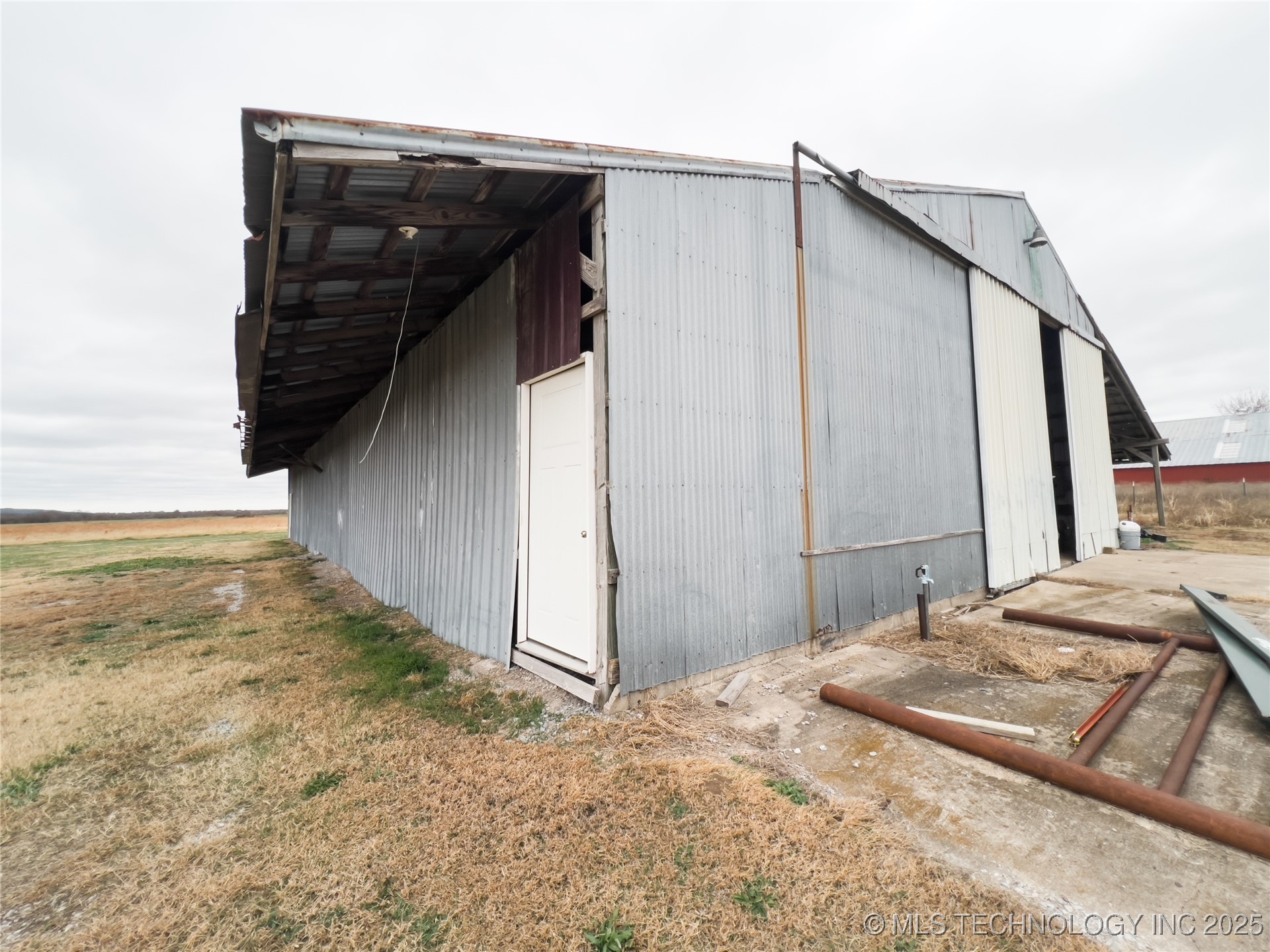 10190 S 426 Road Property Photo 4