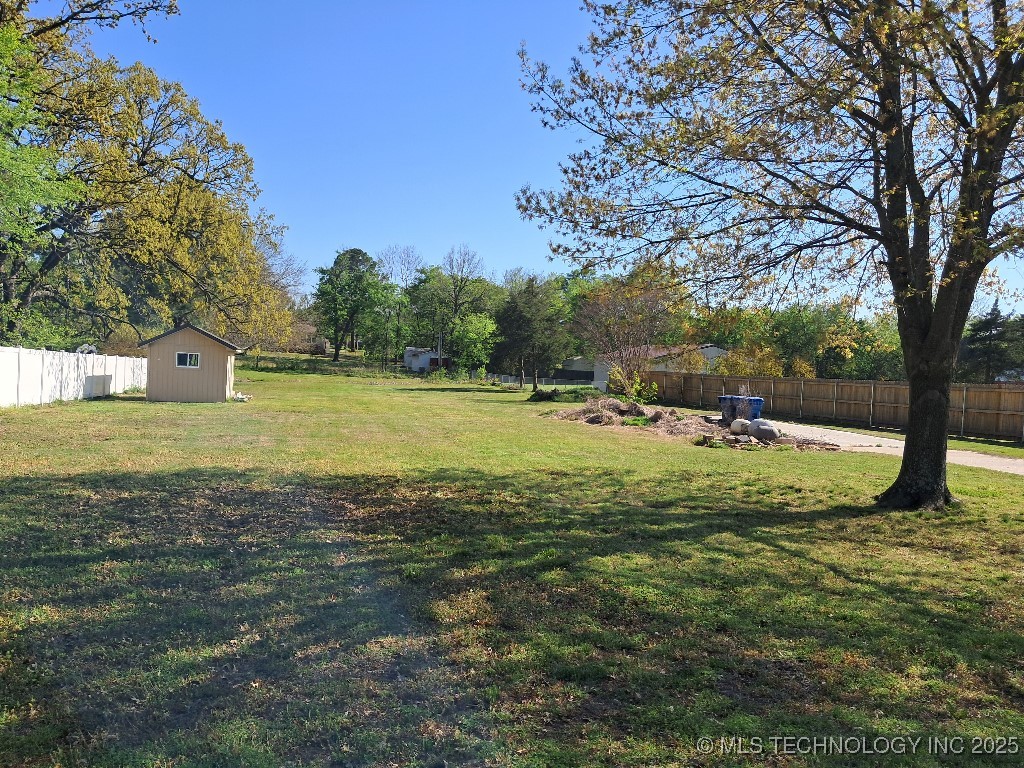 622 Indiana Avenue Property Photo