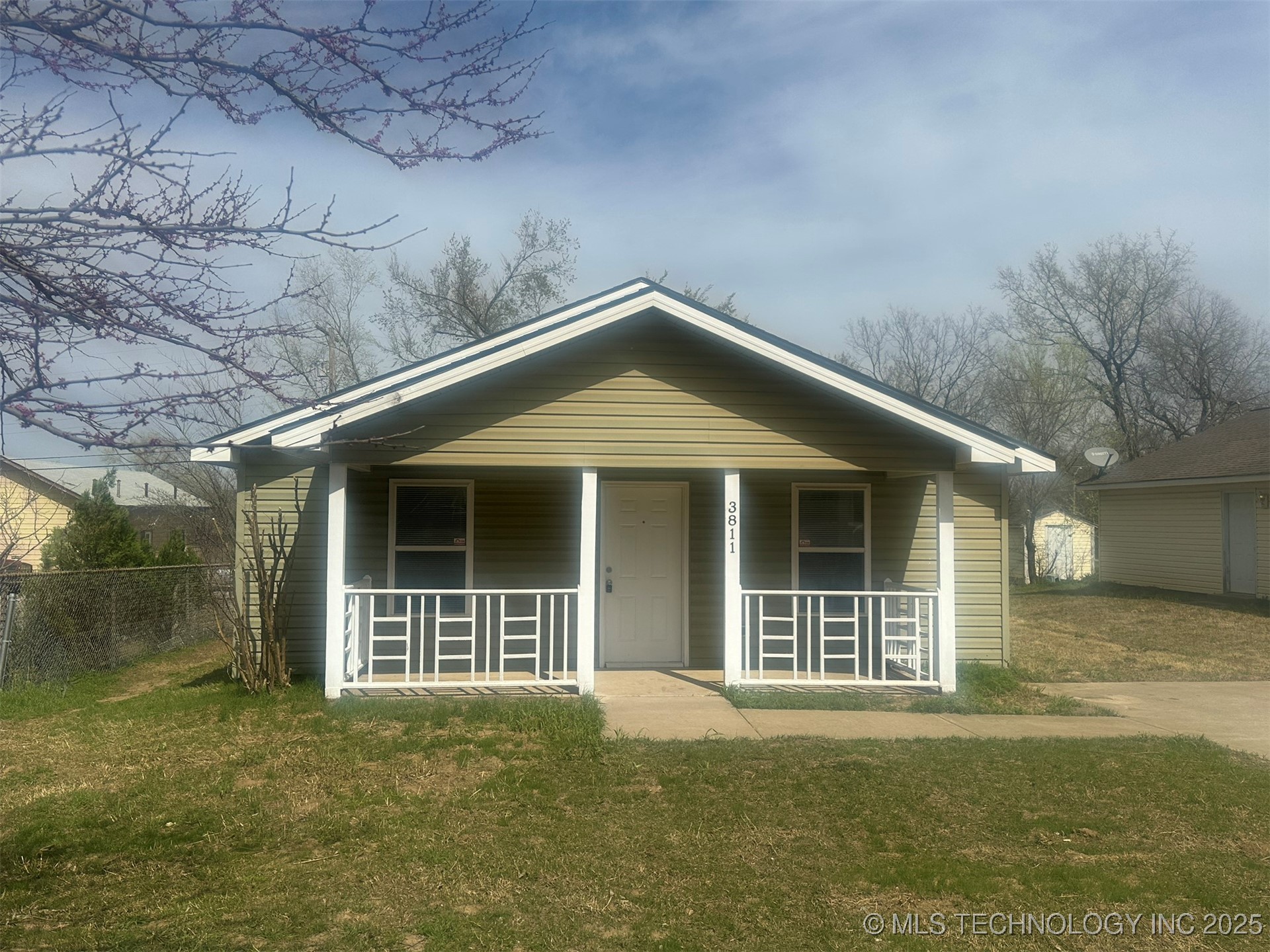 3811 W 55th Street Property Photo