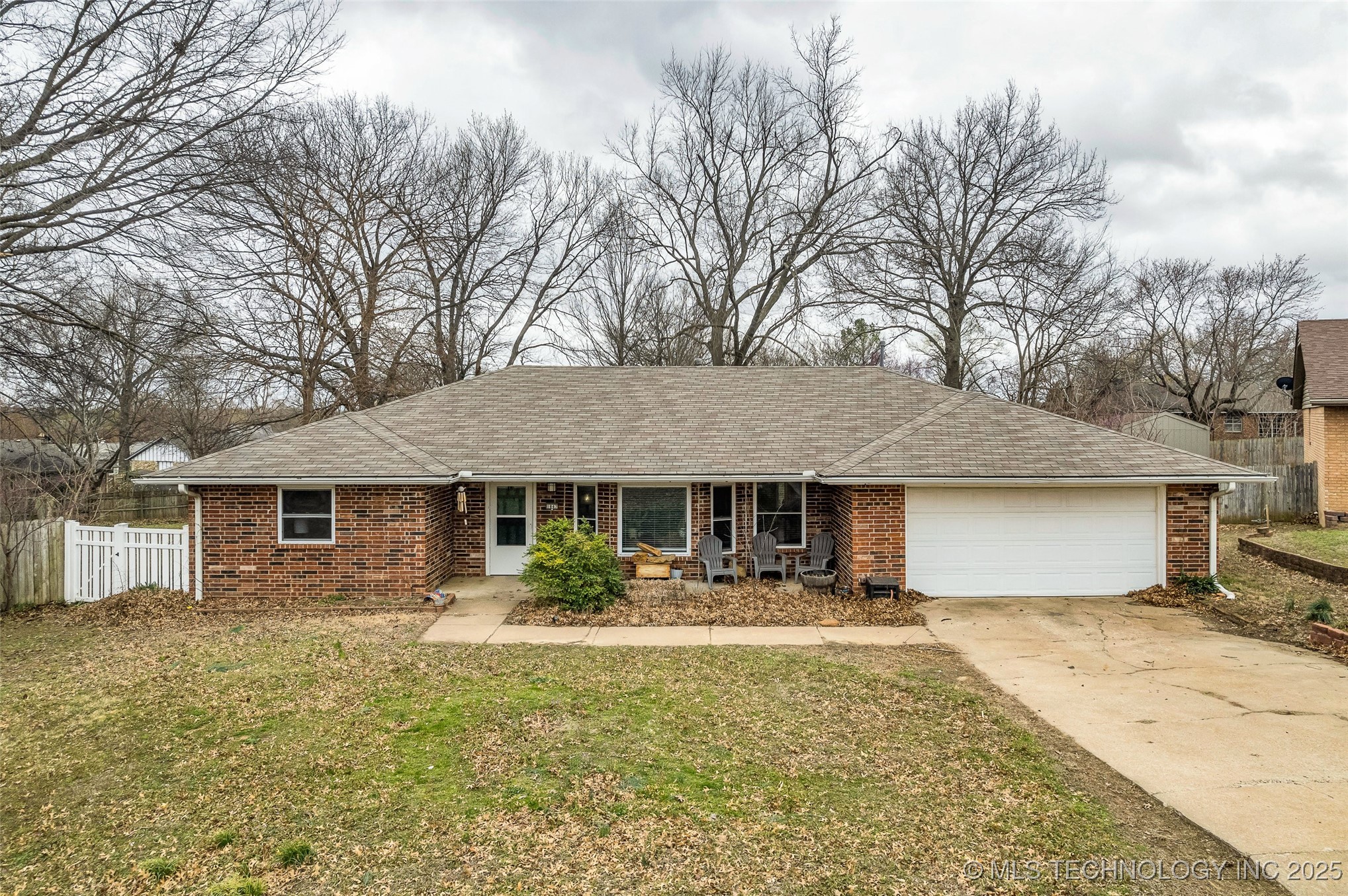 1847 Barlow Court Property Photo