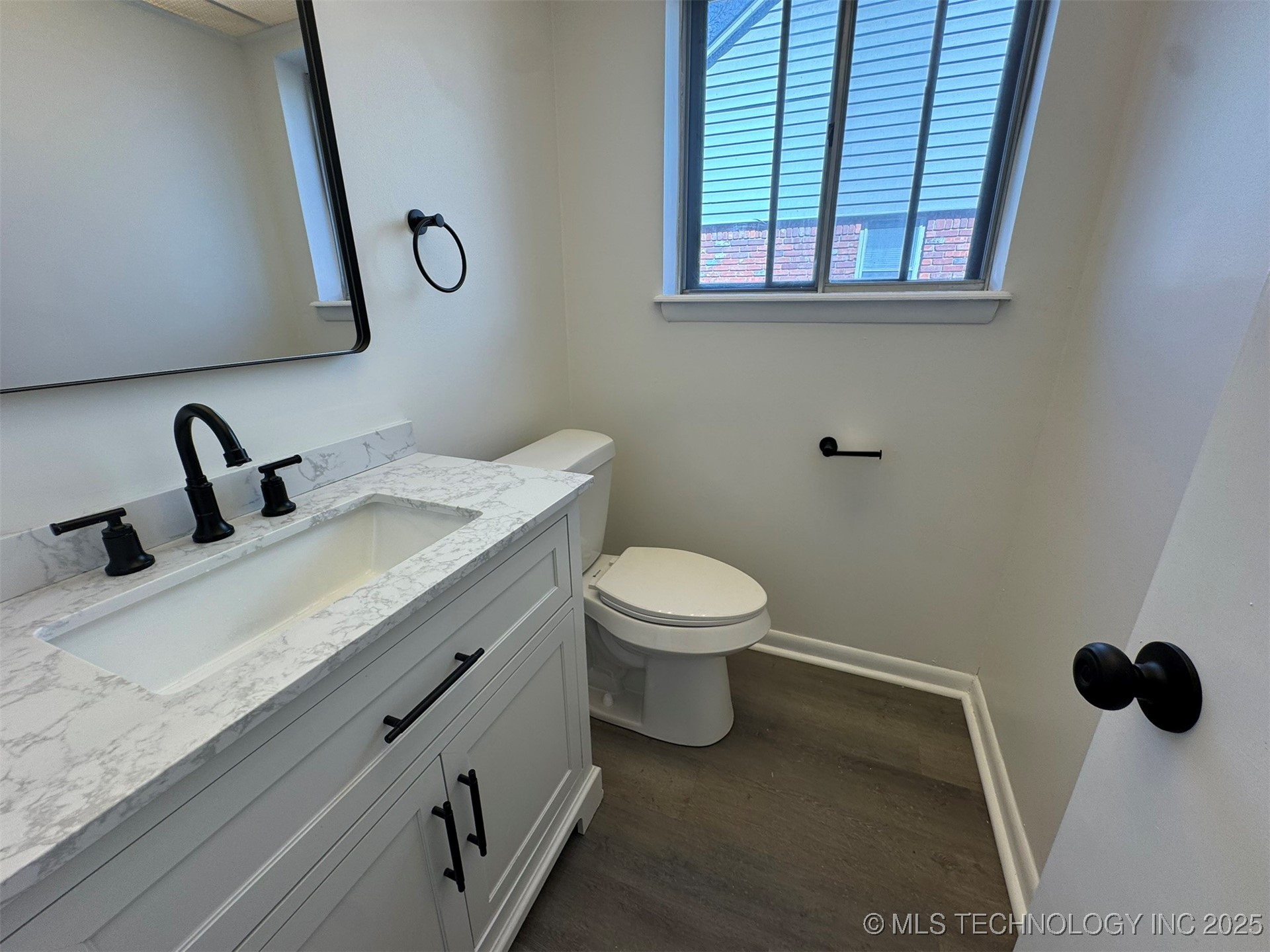 4760 S Irvington Avenue Property Photo 10