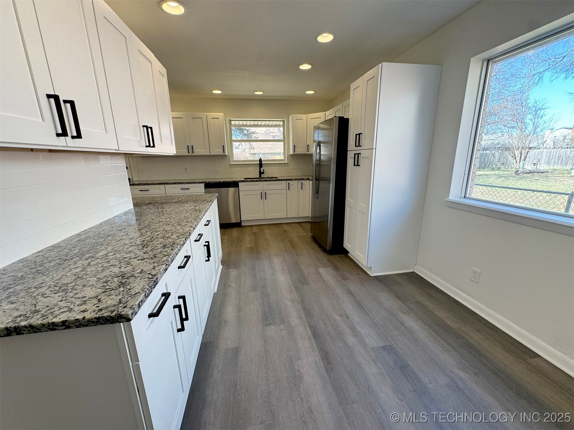 4760 S Irvington Avenue Property Photo 11