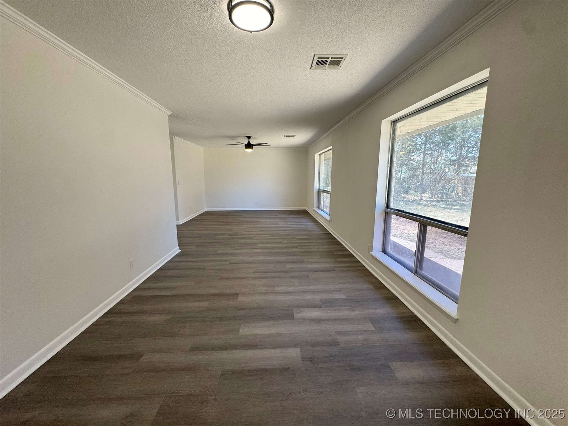 4760 S Irvington Avenue Property Photo 14