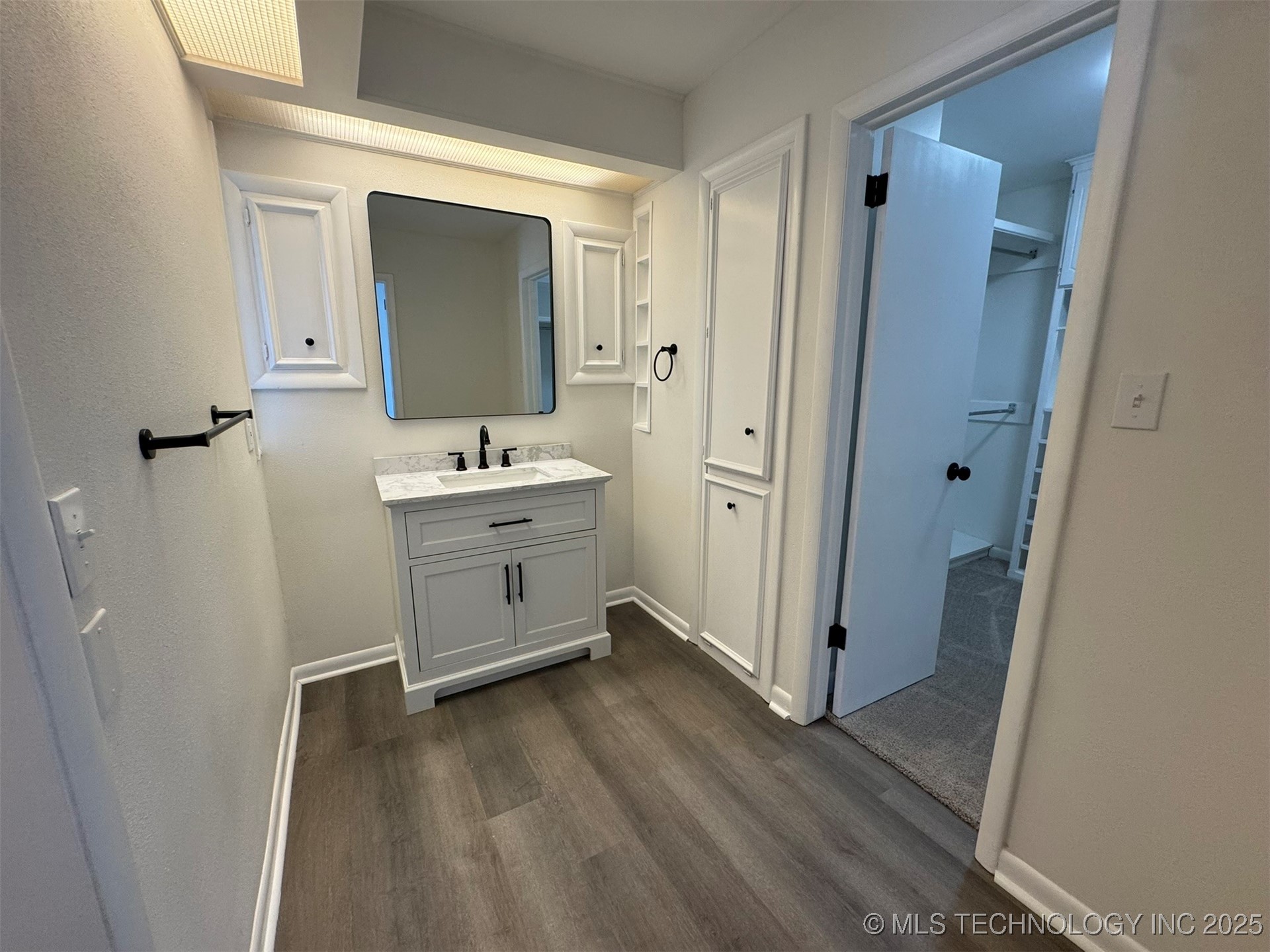 4760 S Irvington Avenue Property Photo 19