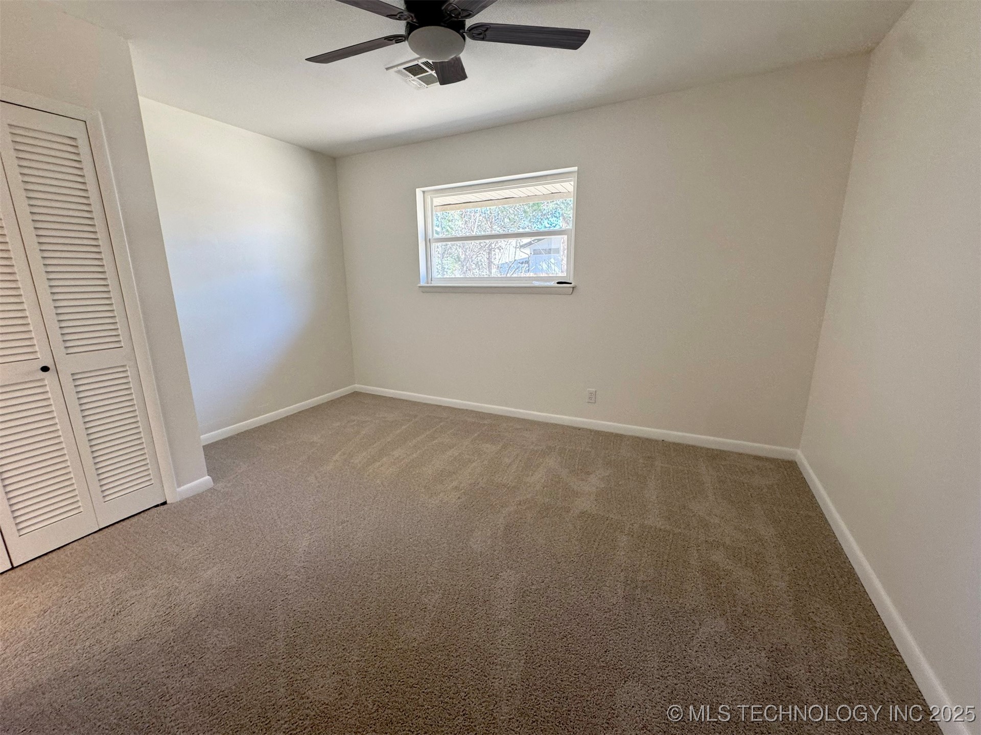 4760 S Irvington Avenue Property Photo 28