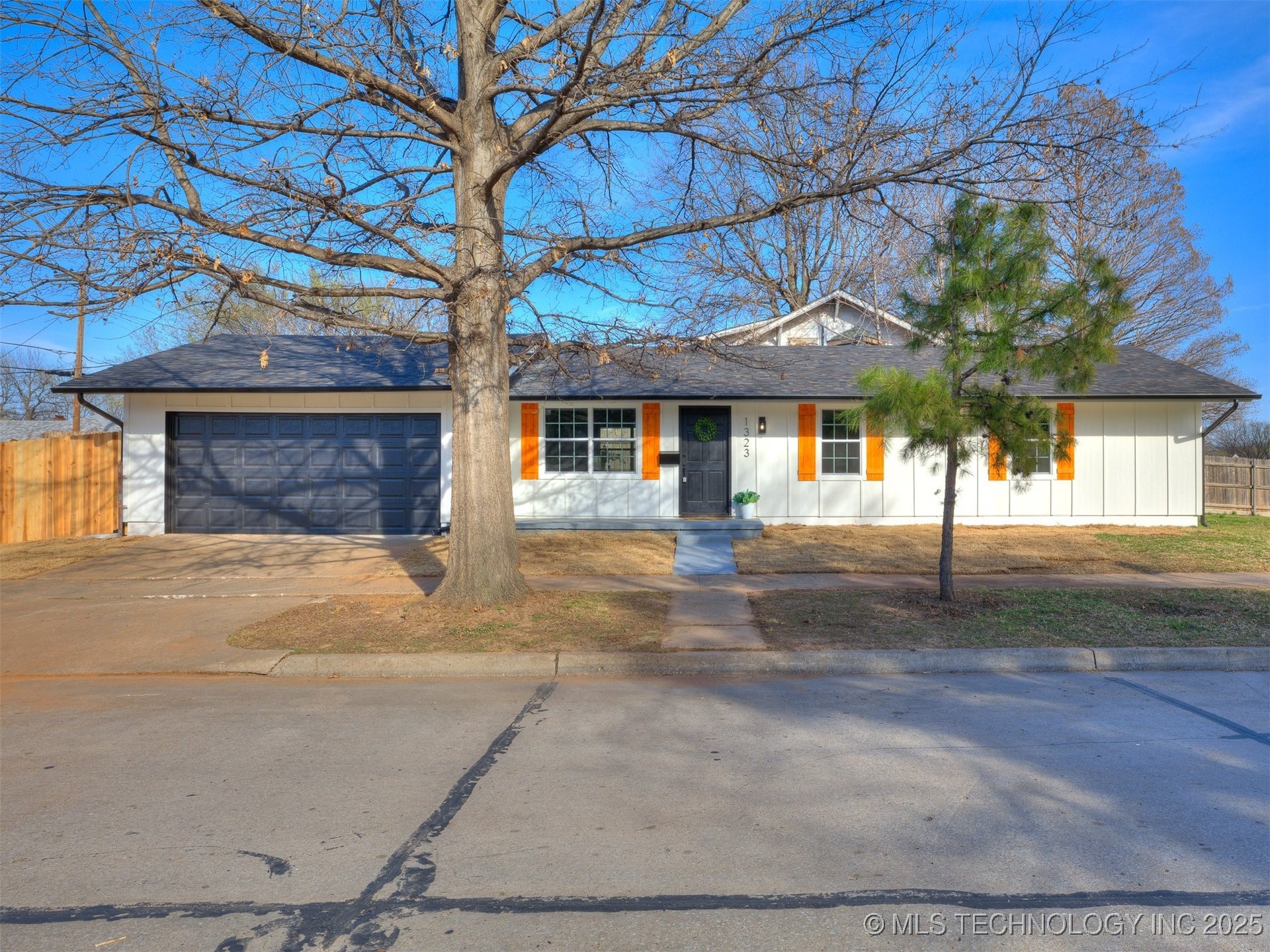 1323 Wheeling S Avenue Property Photo