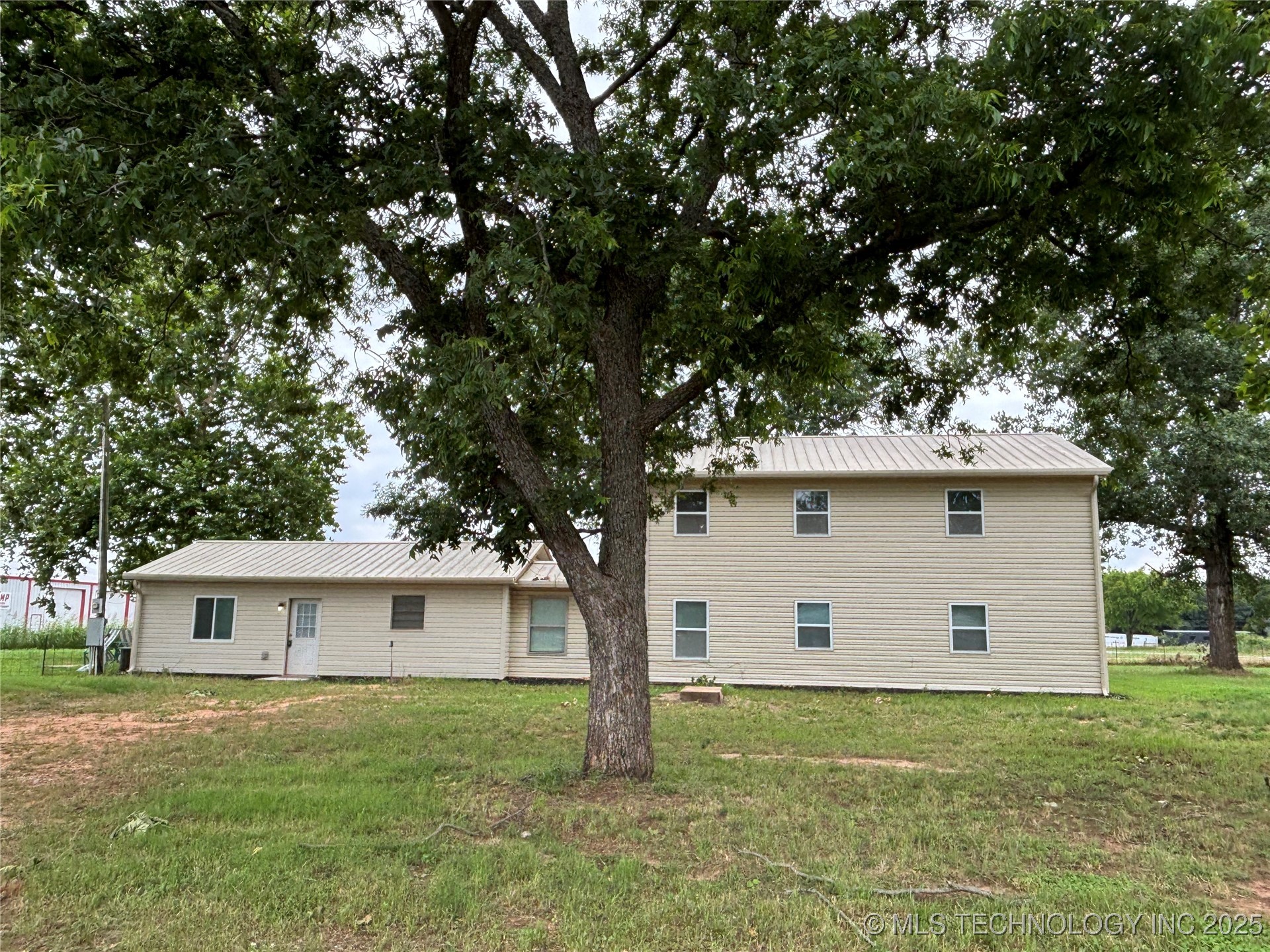 34 S Mount Calvary Road Property Photo 1