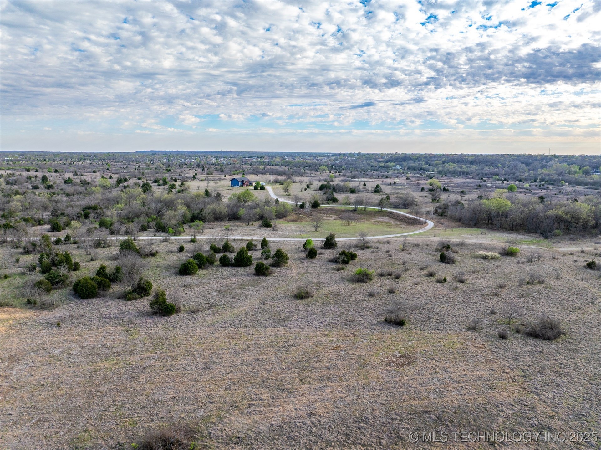 7 Hobbs Creek Road Property Photo 13