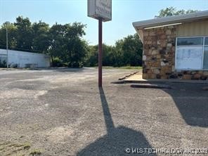 6536 N Peoria Avenue Property Photo 3