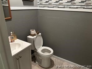 6536 N Peoria Avenue Property Photo 9